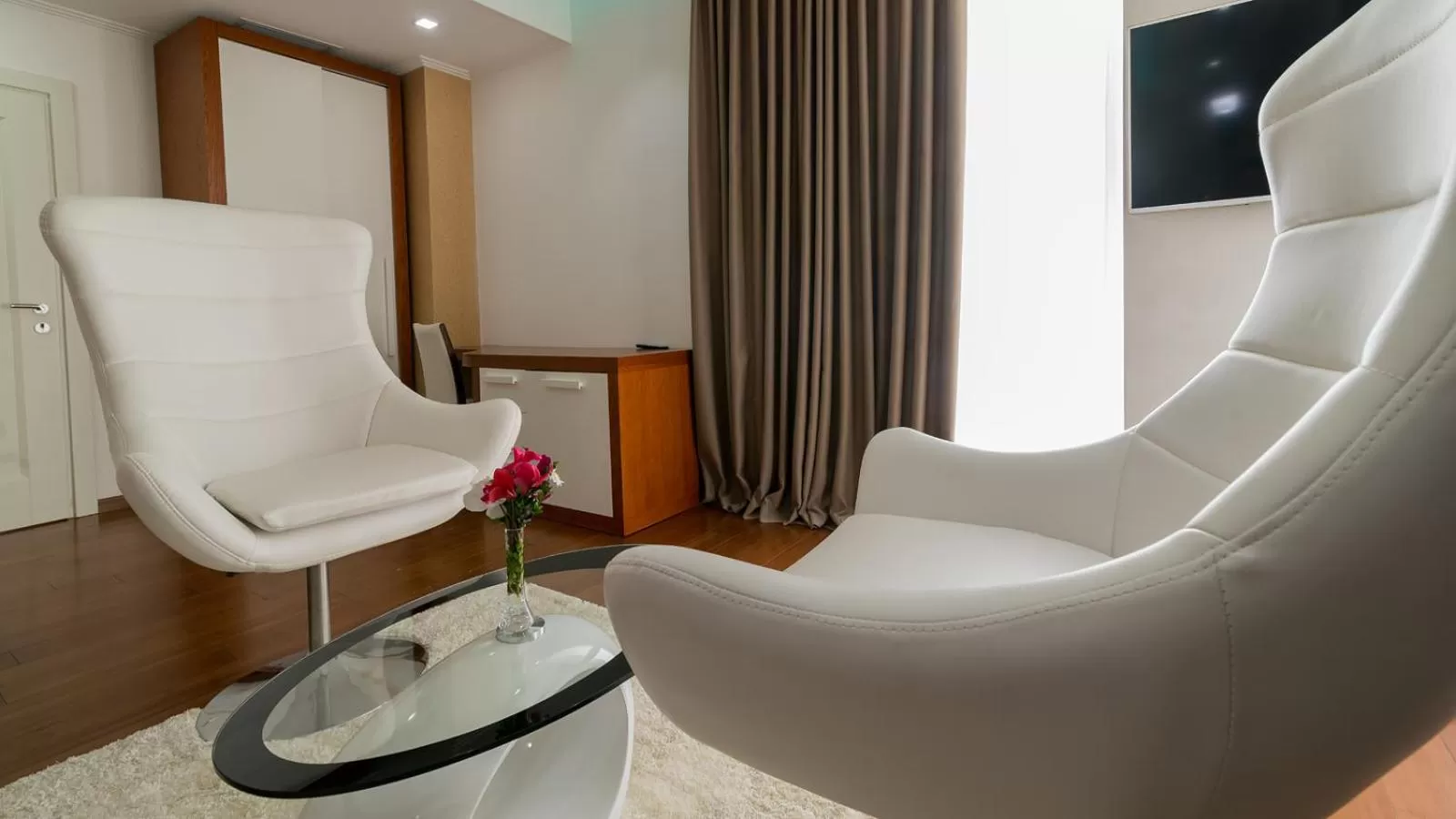 Seating Area in Deluxe & Executive SPA by Rafaelo