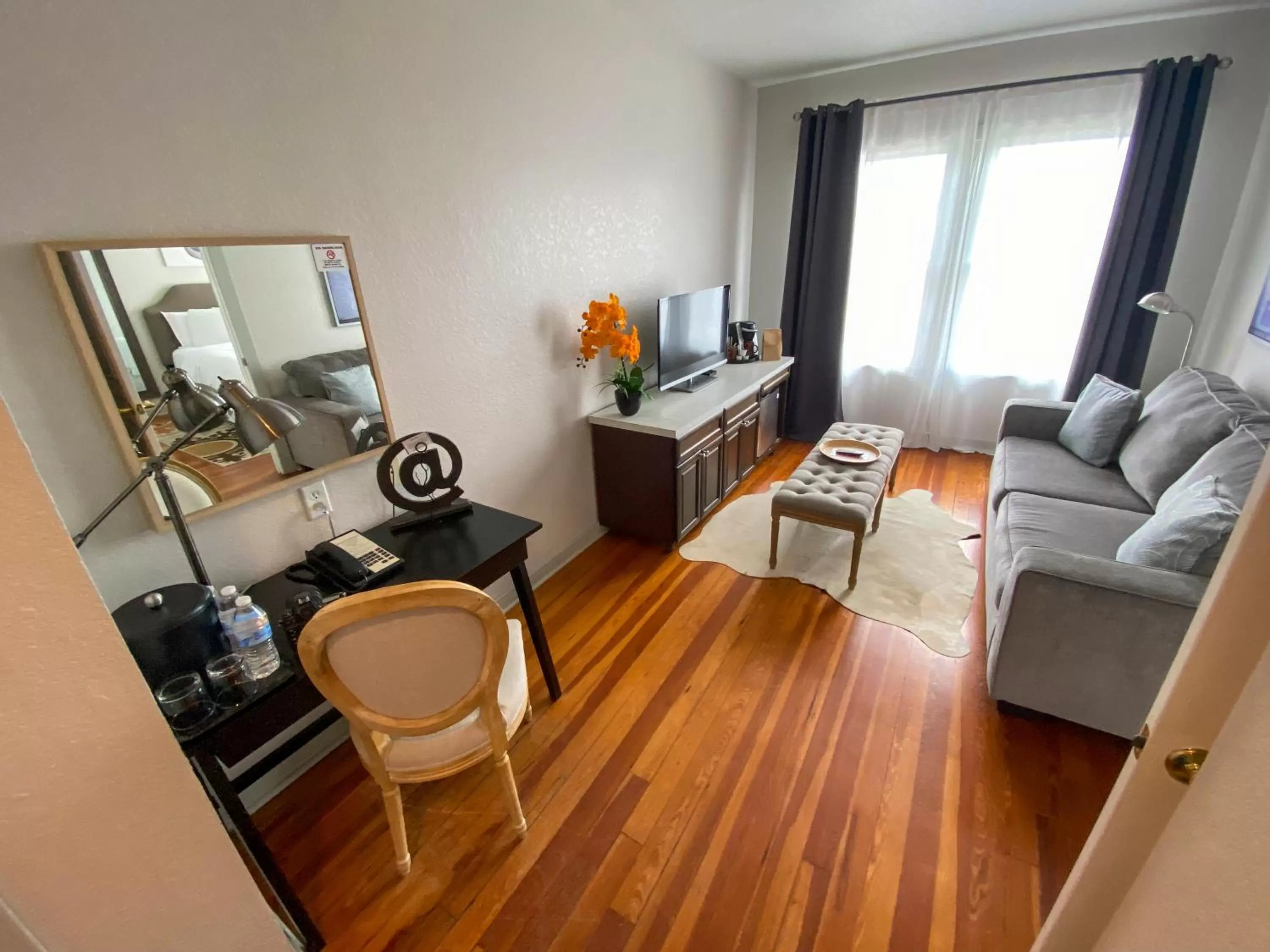 TV and multimedia in Artisan Downtown