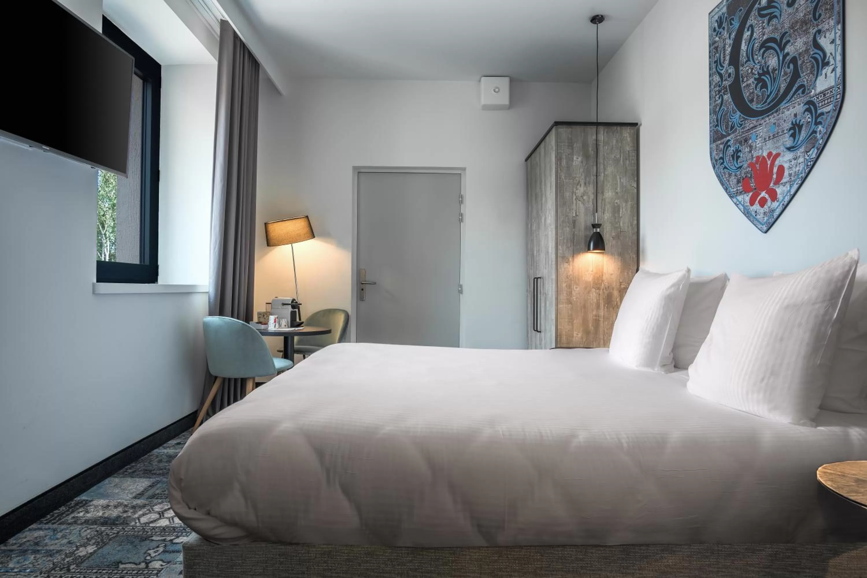 Photo of the whole room, Bed in SOWELL HOTELS Les Chevaliers