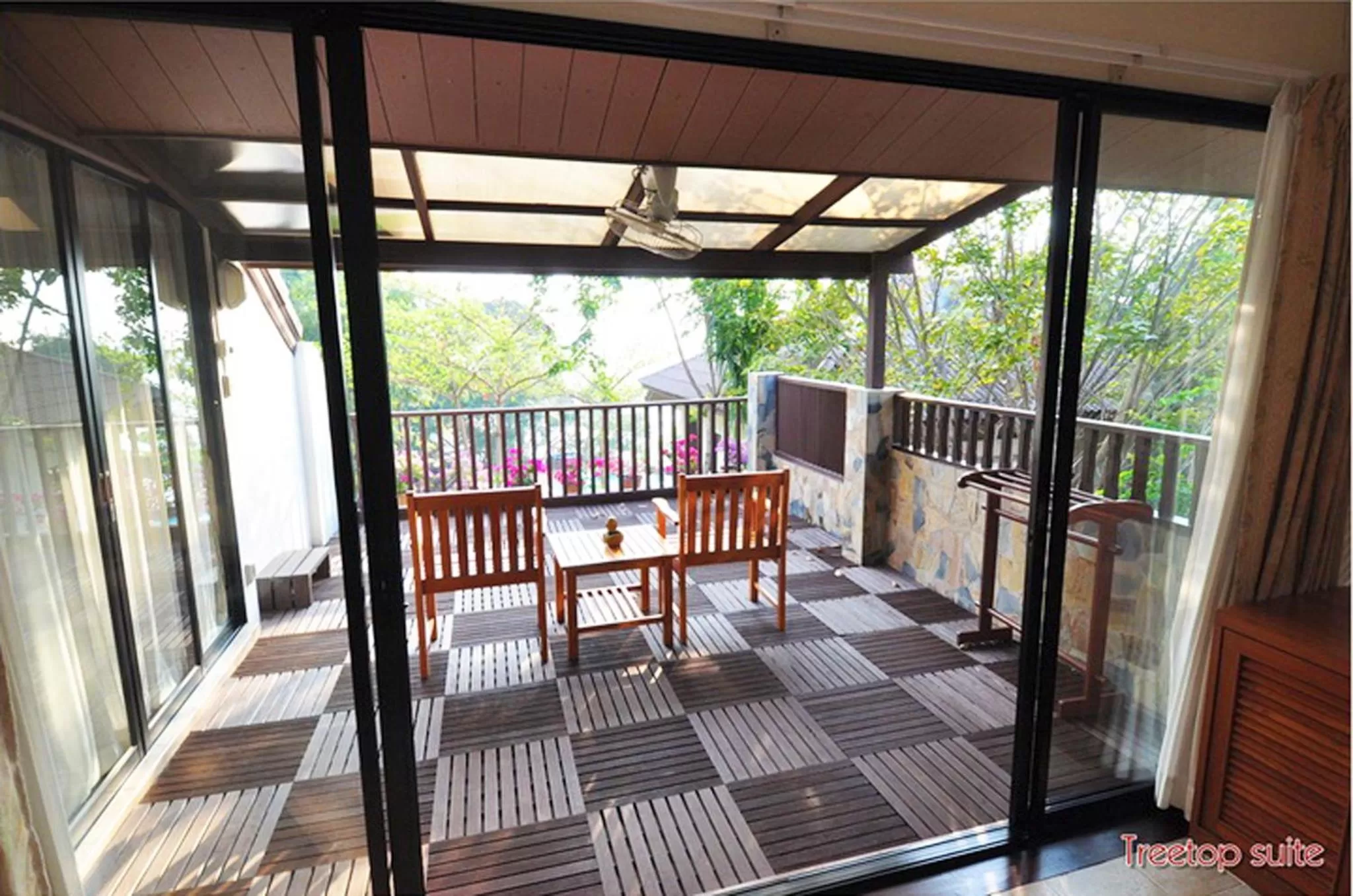 Balcony/Terrace in Birds and Bees Resort