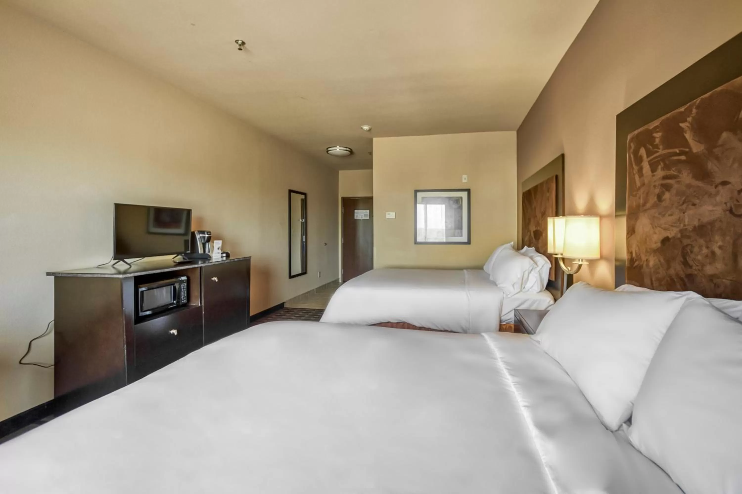 Bed in Holiday Inn Express and Suites Beeville by IHG
