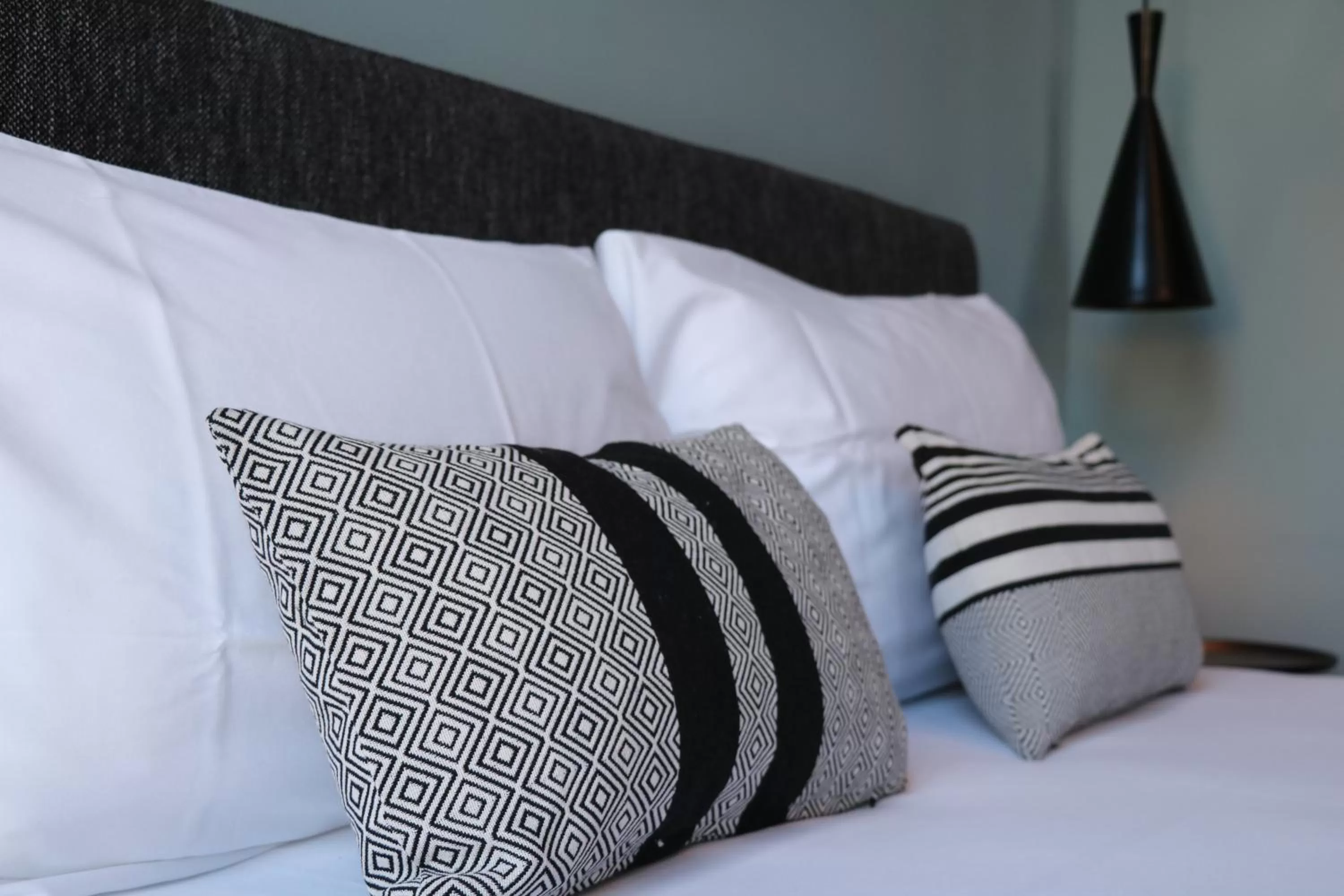 Bed in Quentin Zoo hotel