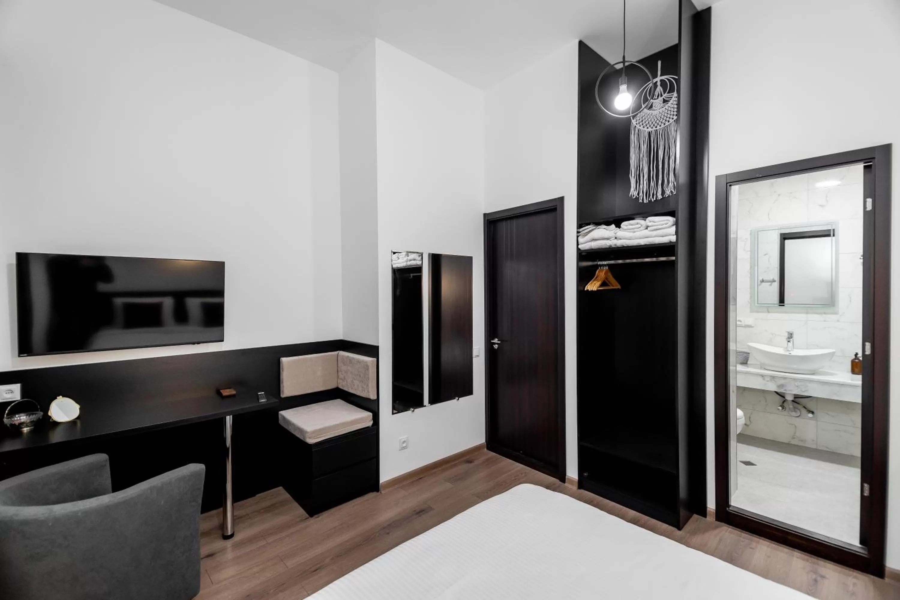 TV and multimedia, TV/Entertainment Center in VovaDoma