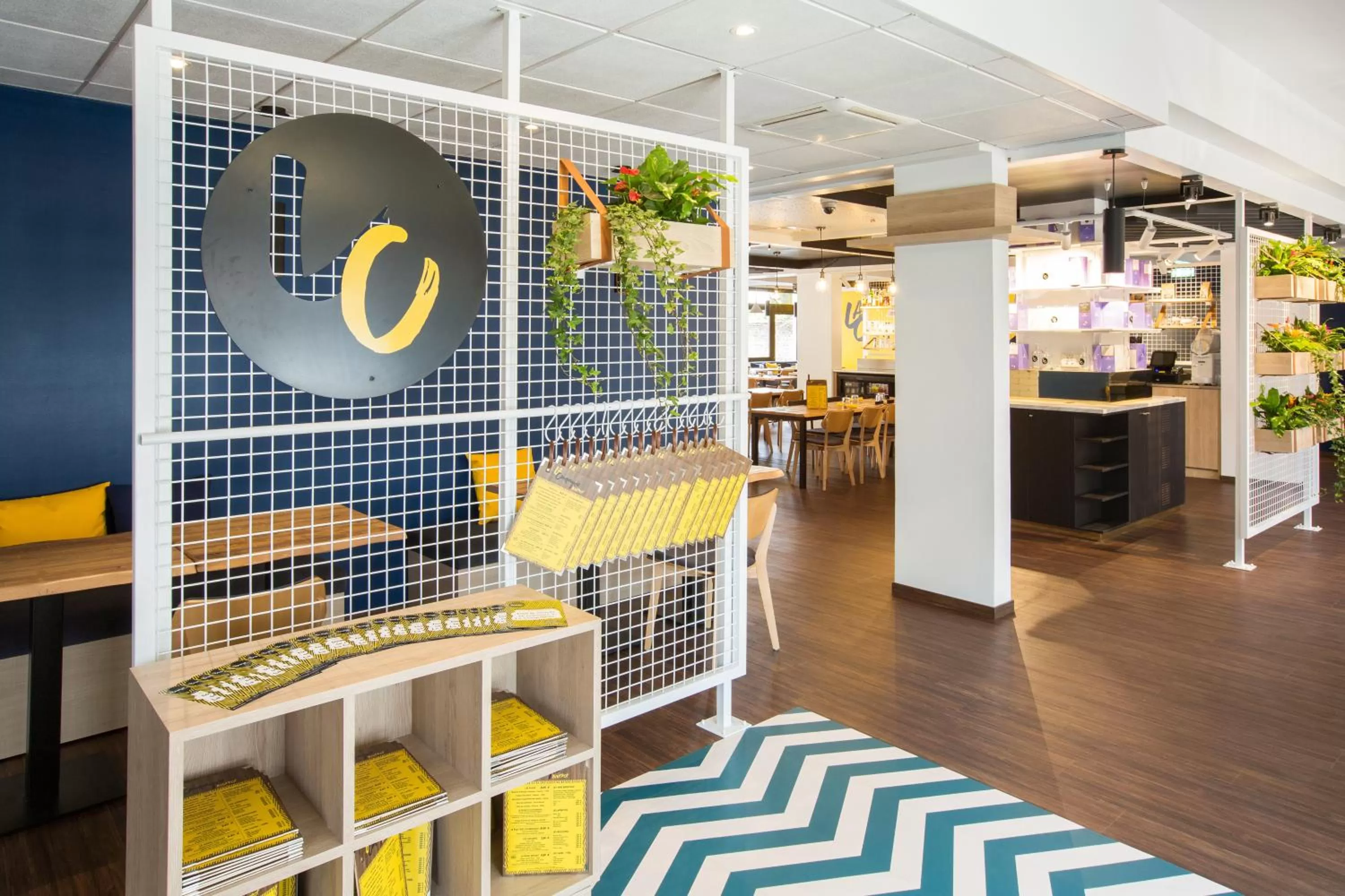 Restaurant/places to eat in ibis Lille Lomme Centre