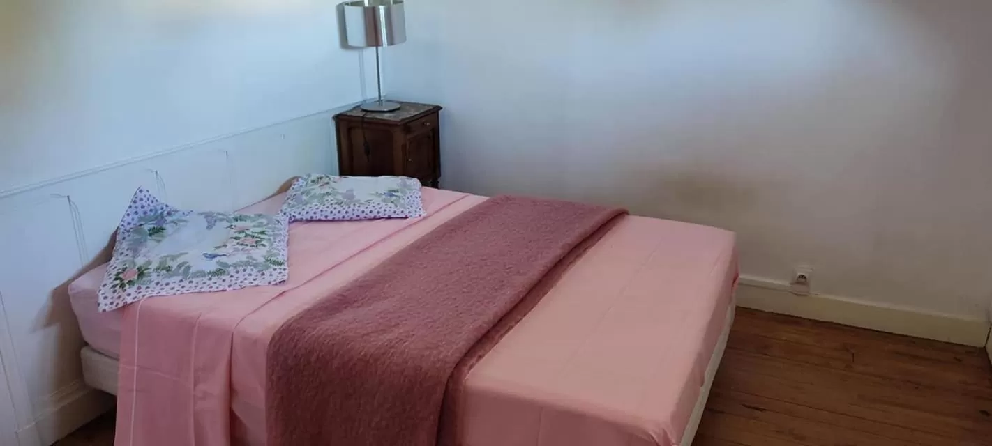 Bed in Les Terrasses d'Angoulême