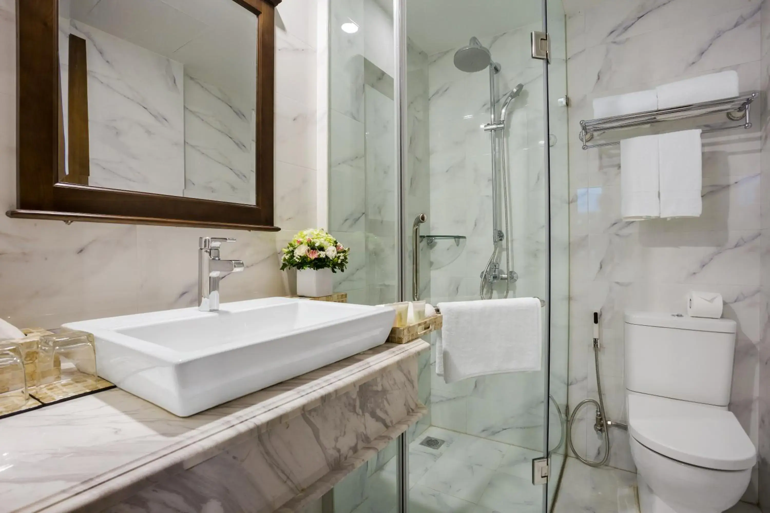 Deluxe Twin Room in MARO Hotel Deluxe Twin Room in MARO Hotel