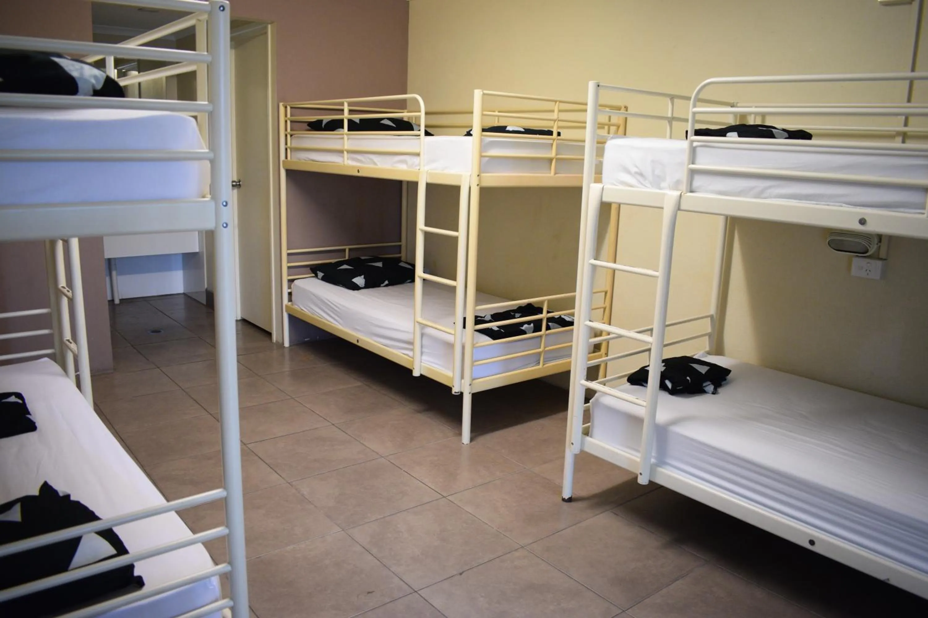 Bed in Hervey Bay Flashpackers