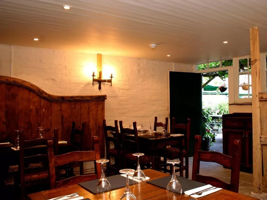 Dining area in The Lamb Inn