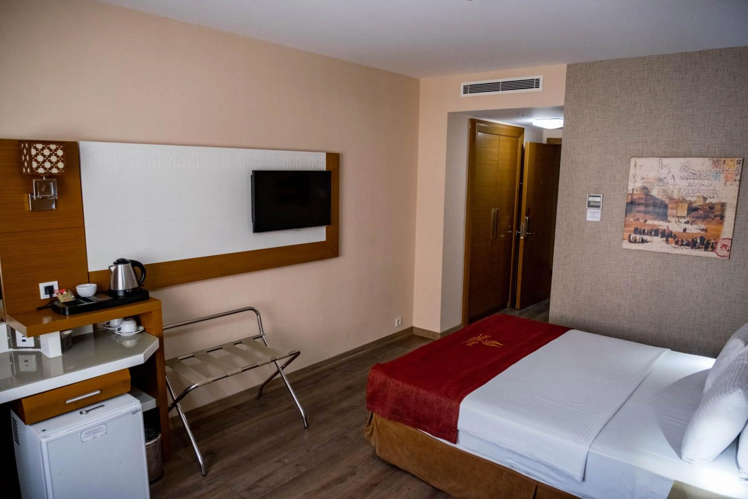 Coffee/tea facilities, Bed in Selçuk Hotel