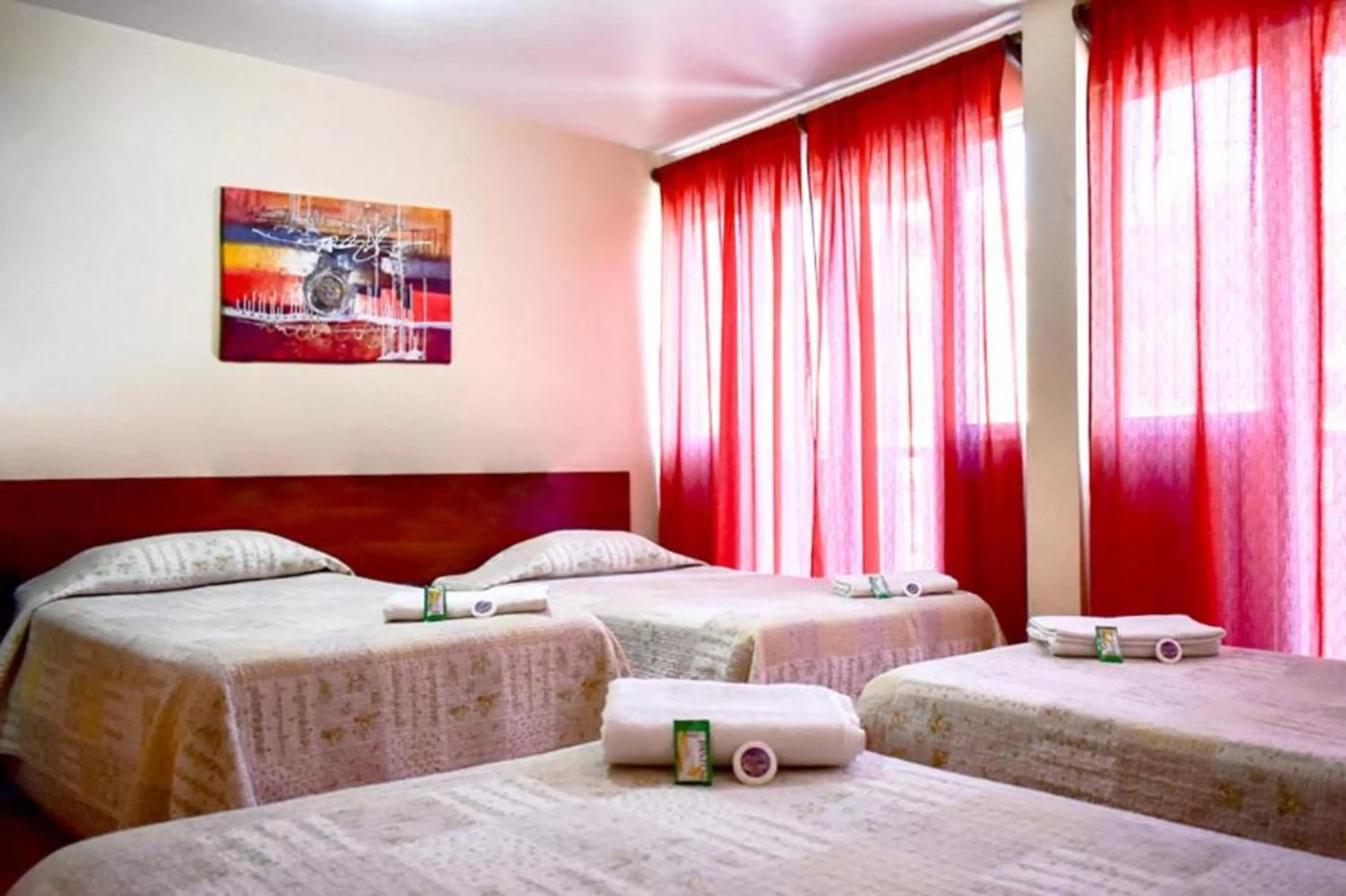 Bedroom, Bed in Hotel Plaza Colon