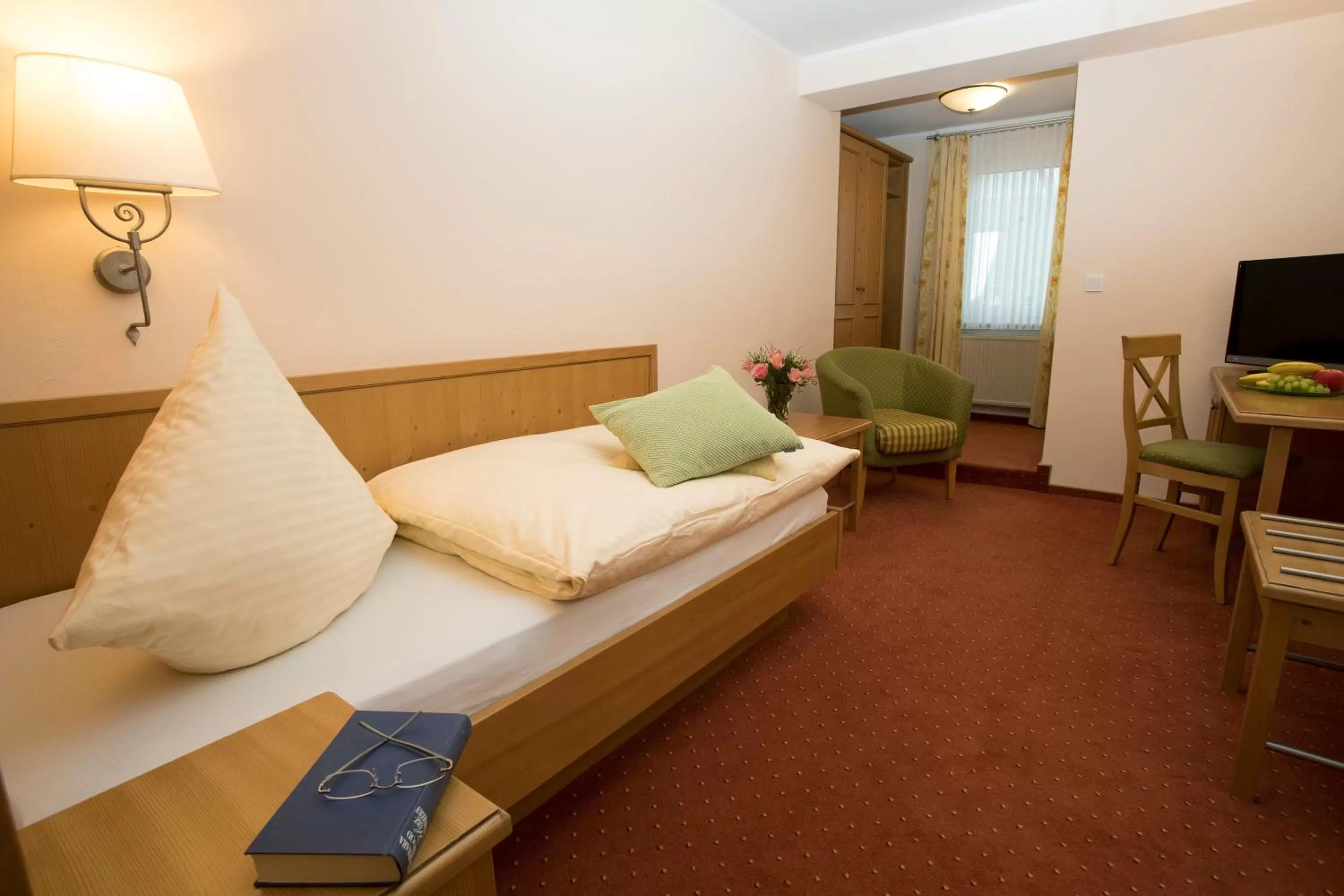 Photo of the whole room, Bed in Hotel Lindenhof