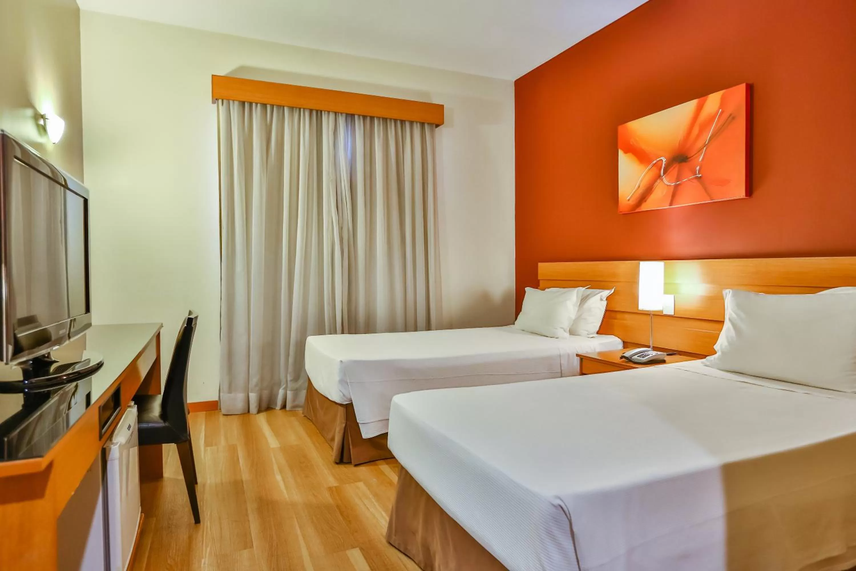 Bedroom, Bed in Red Roof Inn Jundiaí