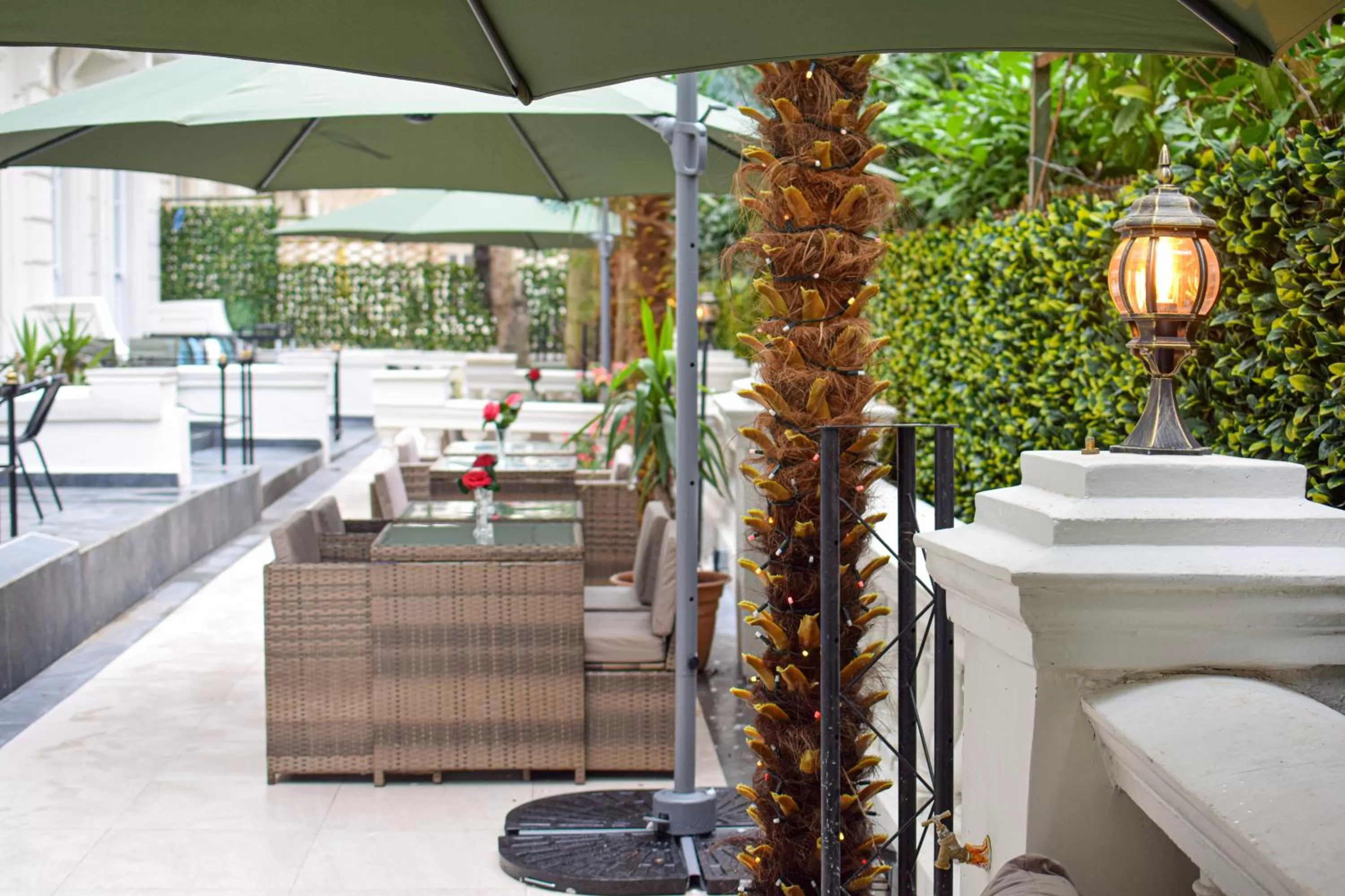 Pembridge Palace Hotel