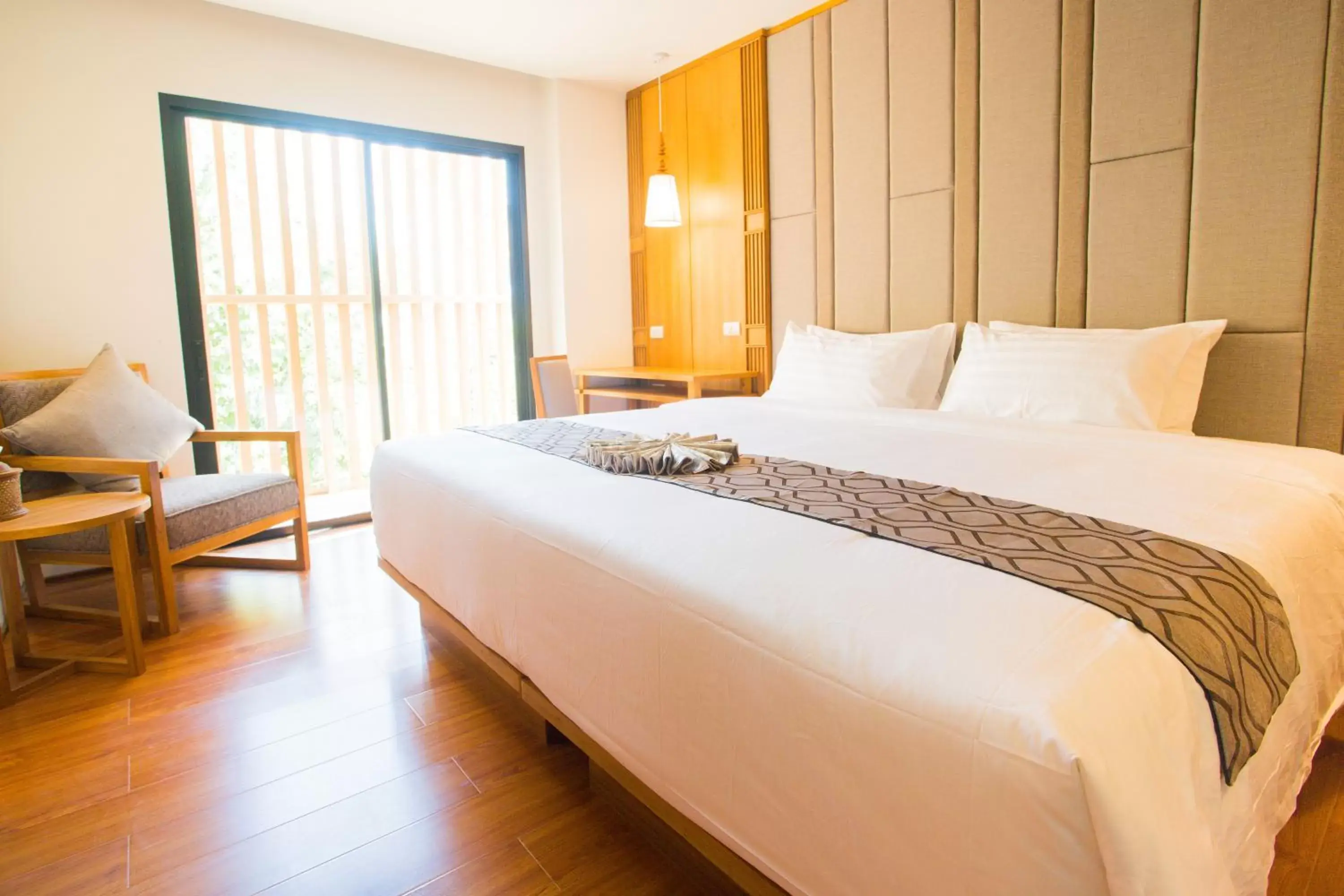 Deluxe King Room in Lanna Thaphae Hotel Deluxe King Room in Lanna Thaphae Hotel