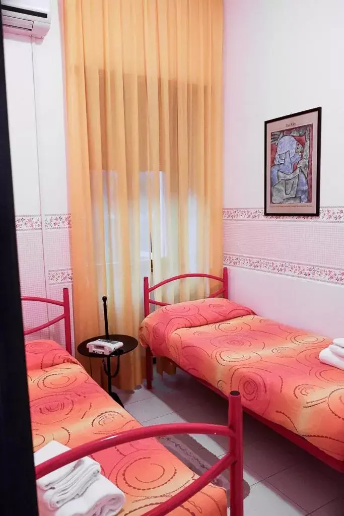 Standard Double Room in Hotel Letizia Standard Double Room in Hotel Letizia