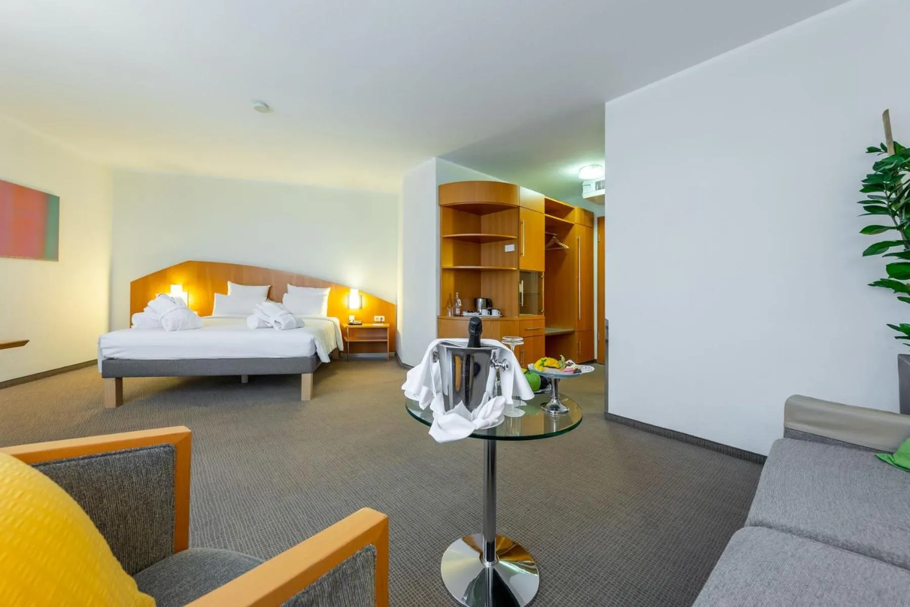 Toilet in Novotel Mainz