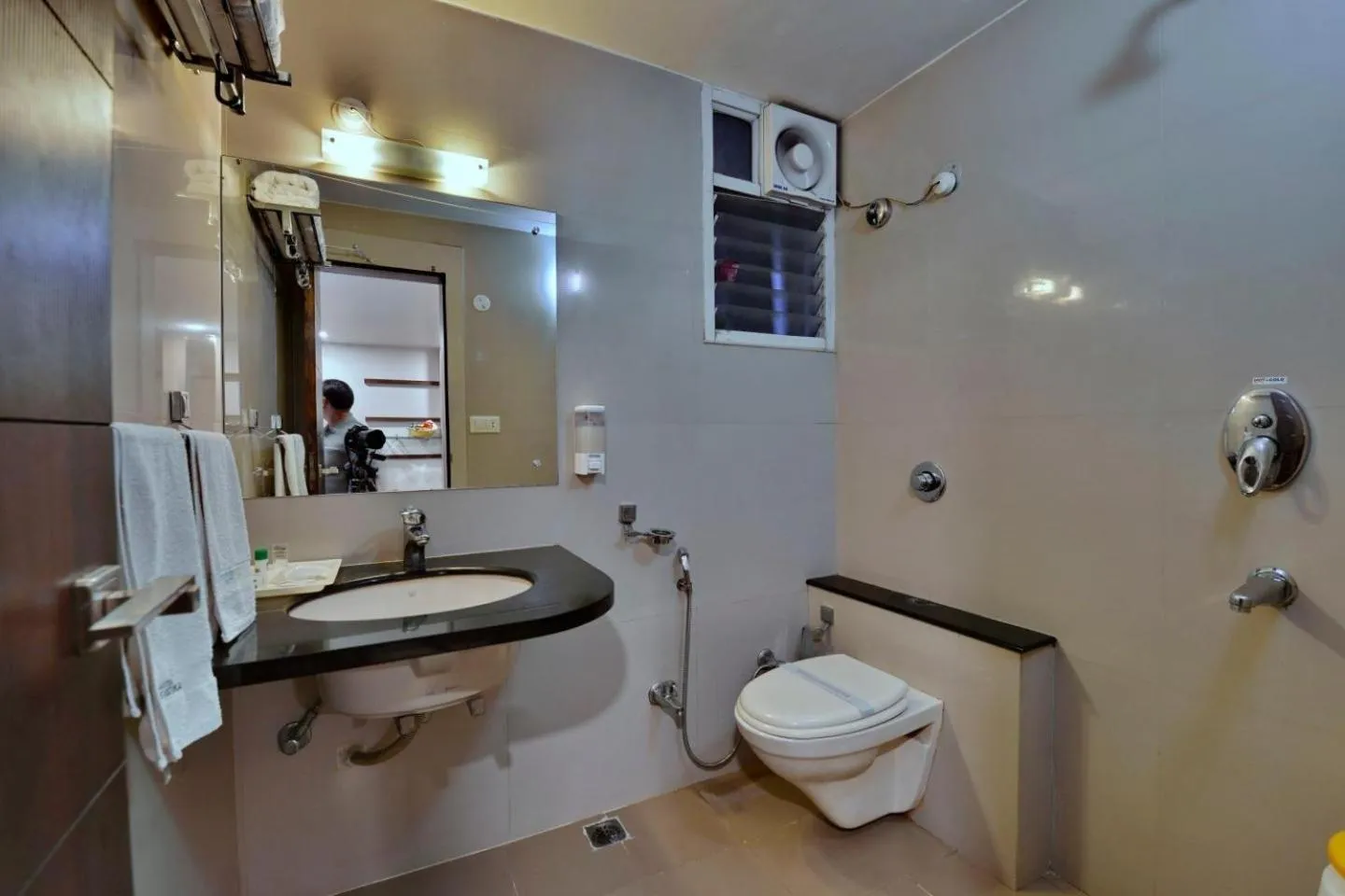 Bathroom in Hotel Shree Vatika