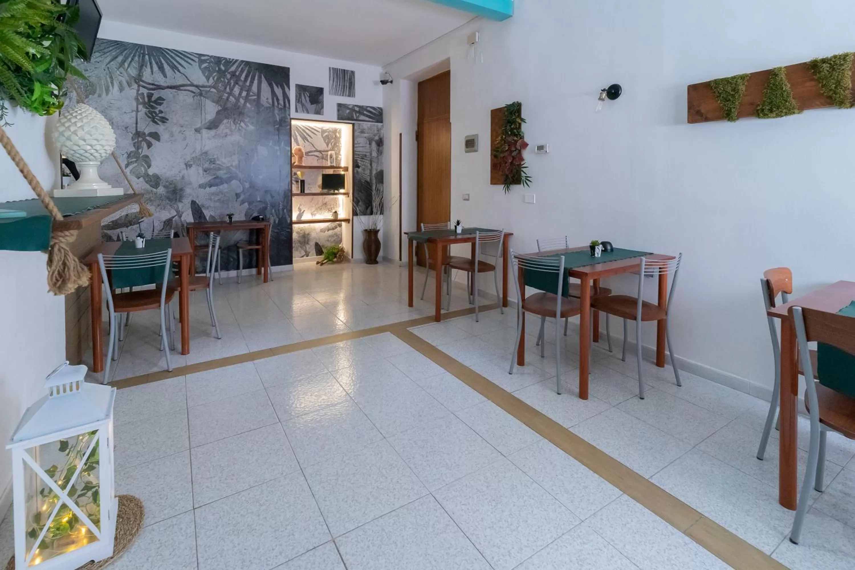 Breakfast in Anime Bed&Breakfast