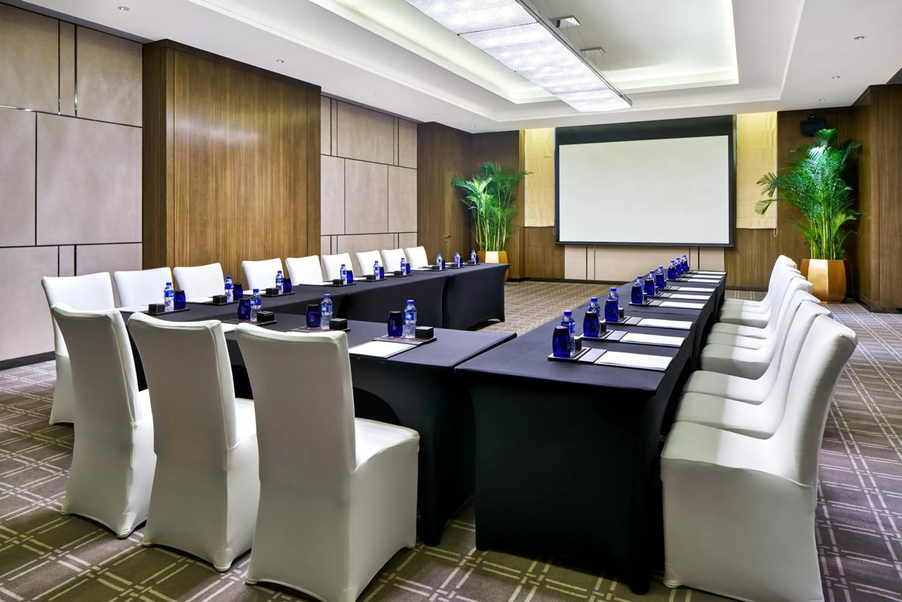 Meeting/conference room in Crowne Plaza Beijing Lido by IHG