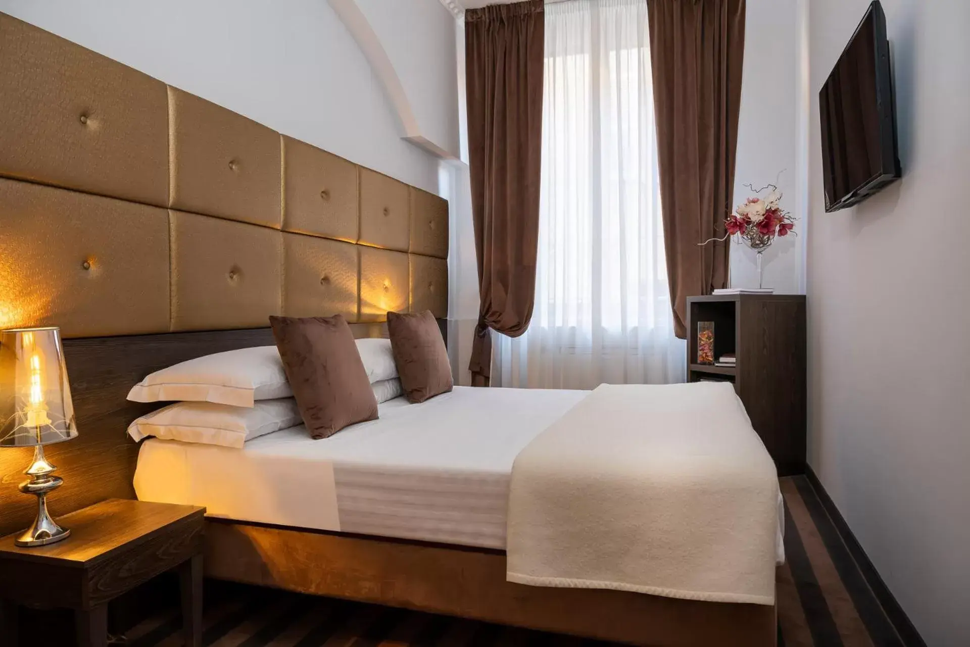 Deluxe Suite in Albergo Rossini 1936 - Small & Charming Deluxe Suite in Albergo Rossini 1936 - Small & Charming