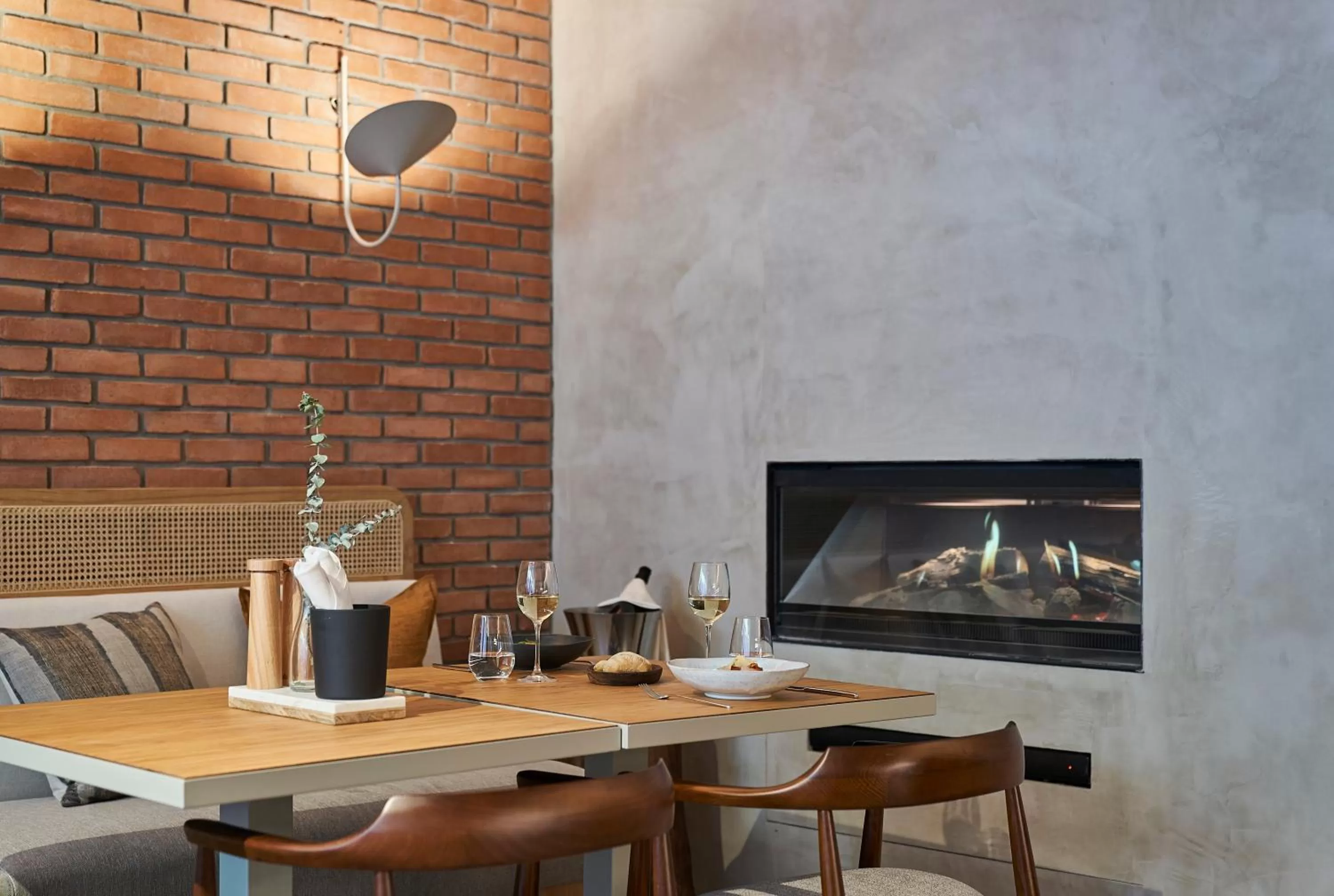 Restaurant/places to eat in PortoBay Teatro