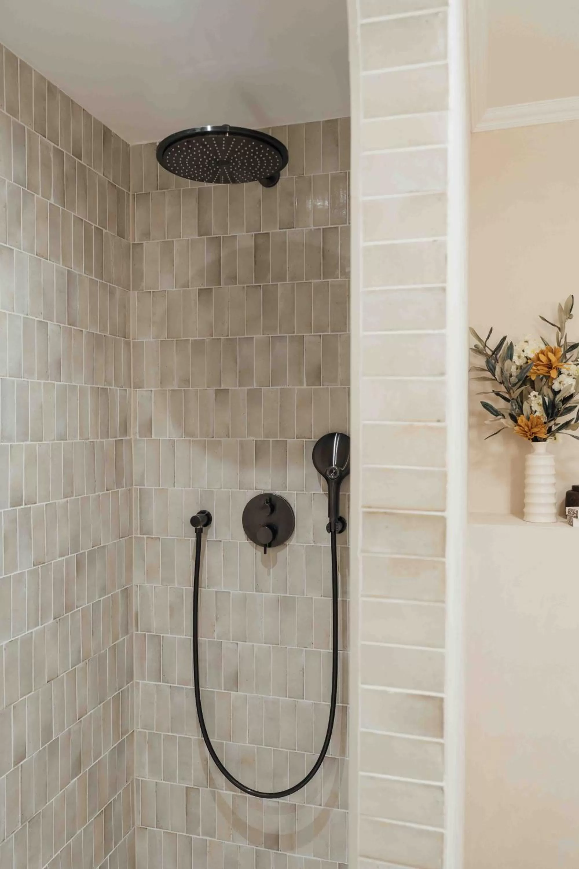 Shower in Clemonte Hotel - Your Reception-less Boutique Hideaway