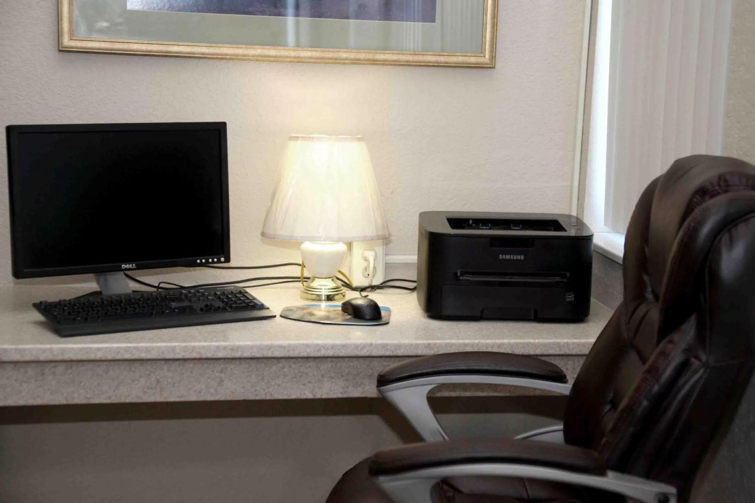 Business facilities in Super 8 by Wyndham Lewistown