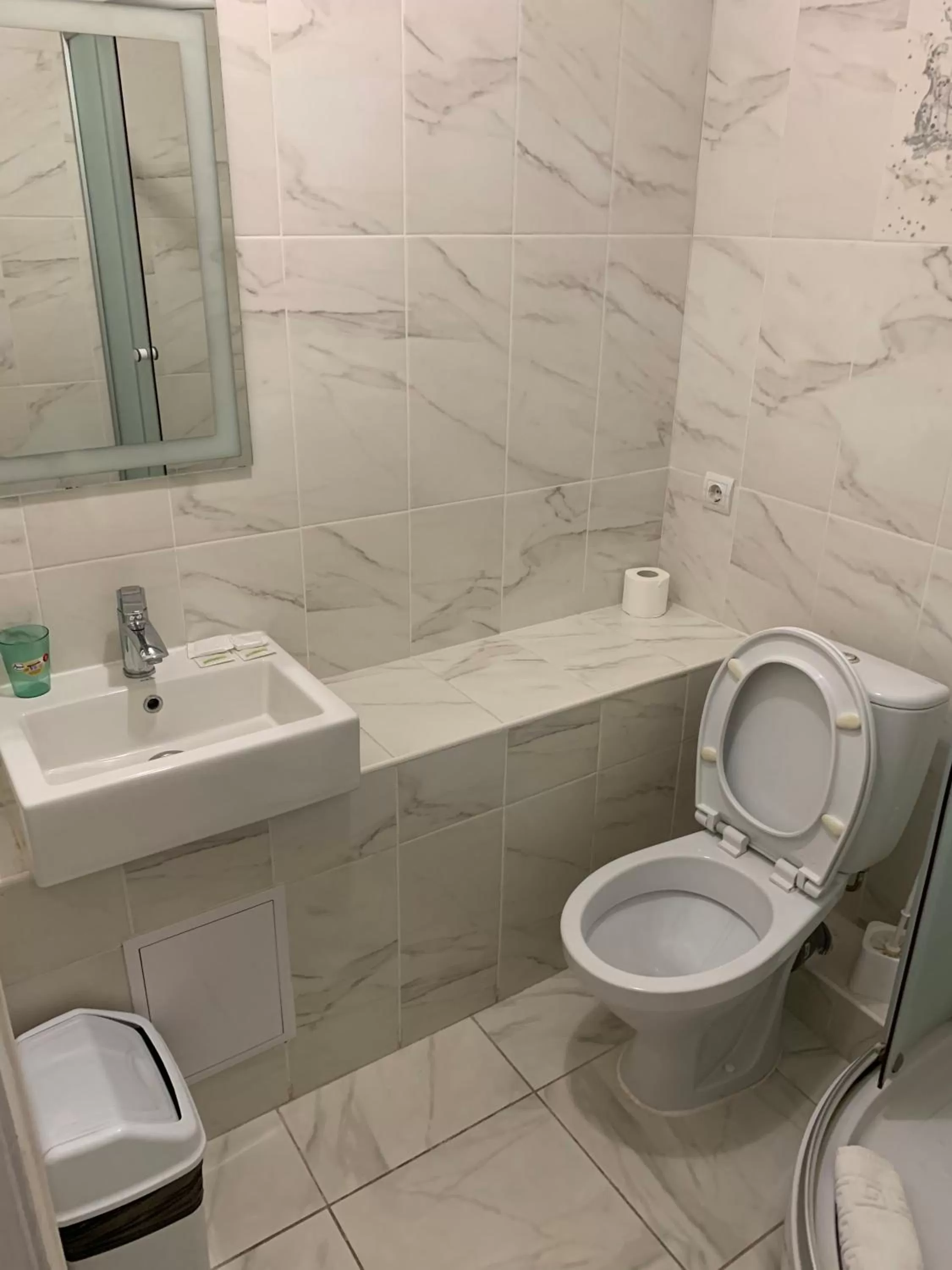 Toilet, Bathroom in Galian Hotel