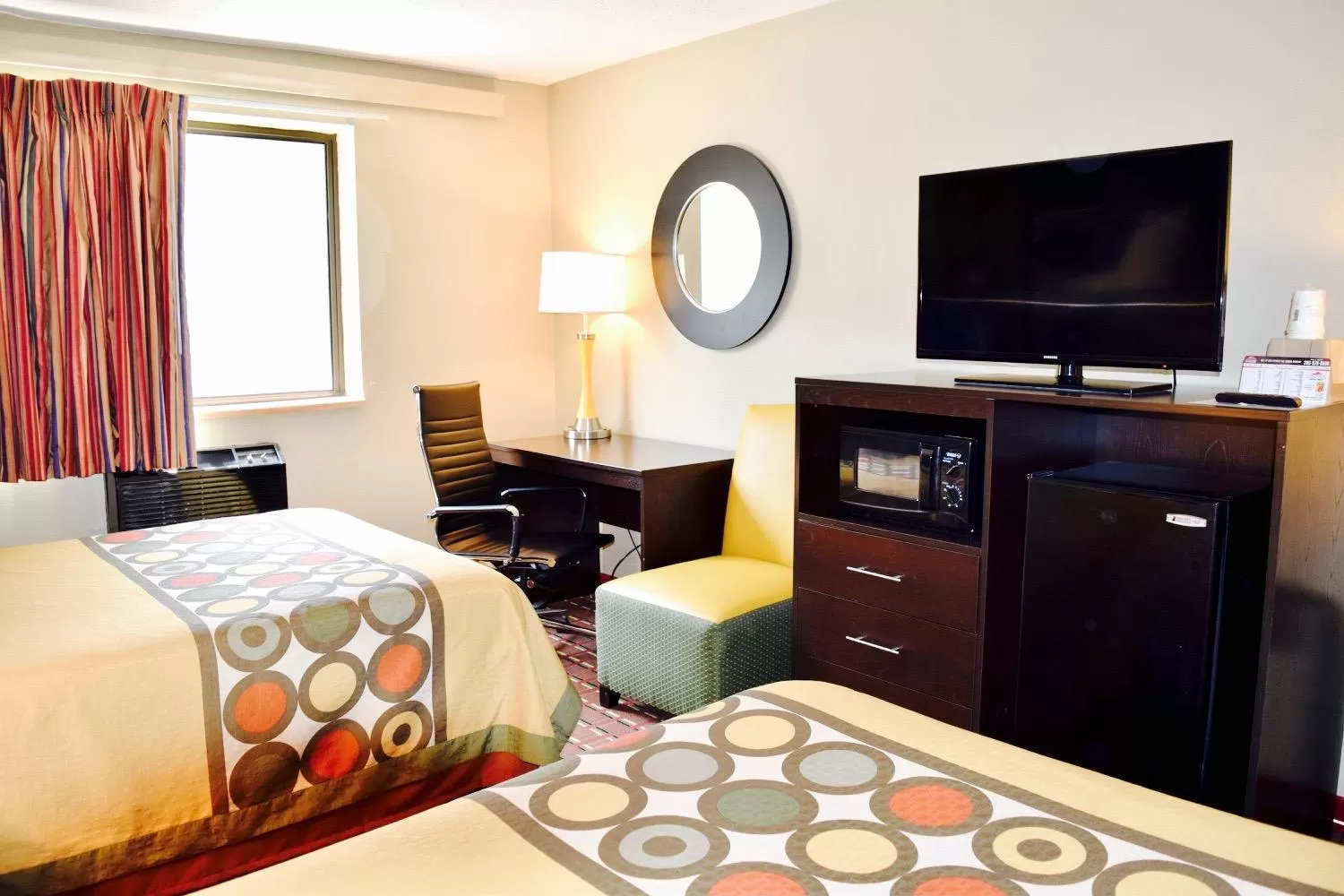 Bed in Super 8 by Wyndham Homewood Birmingham Area