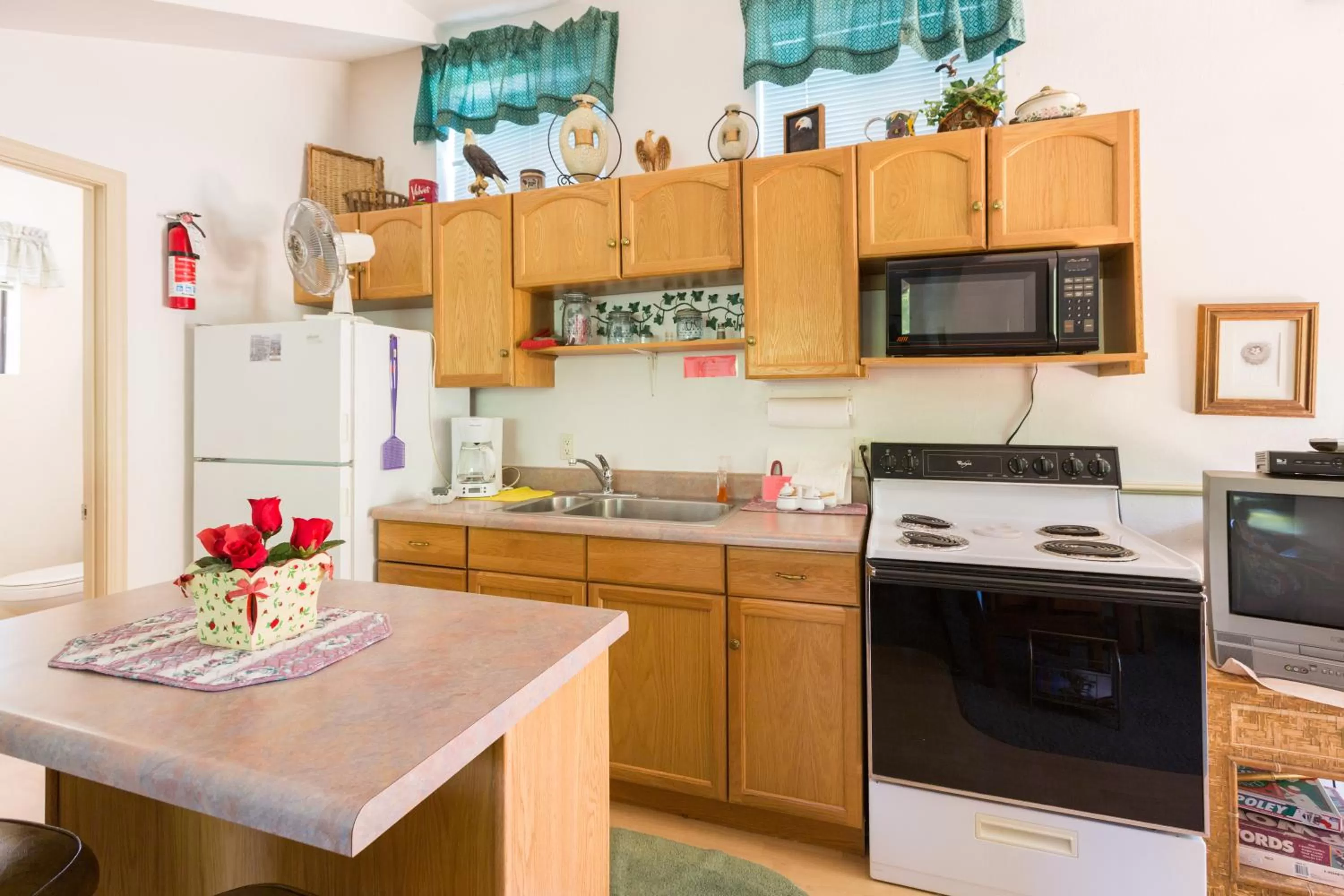 Kitchen or kitchenette in Crown King Cabins Bradshaw