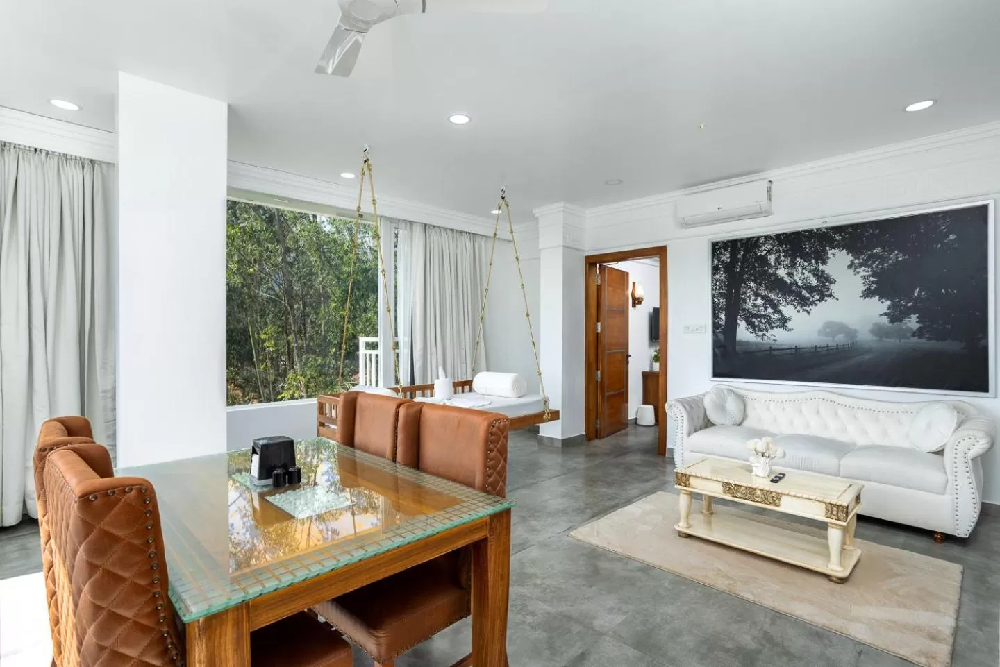 TV and multimedia, Seating Area in HOTEL WHITE HOUSE, Munnar