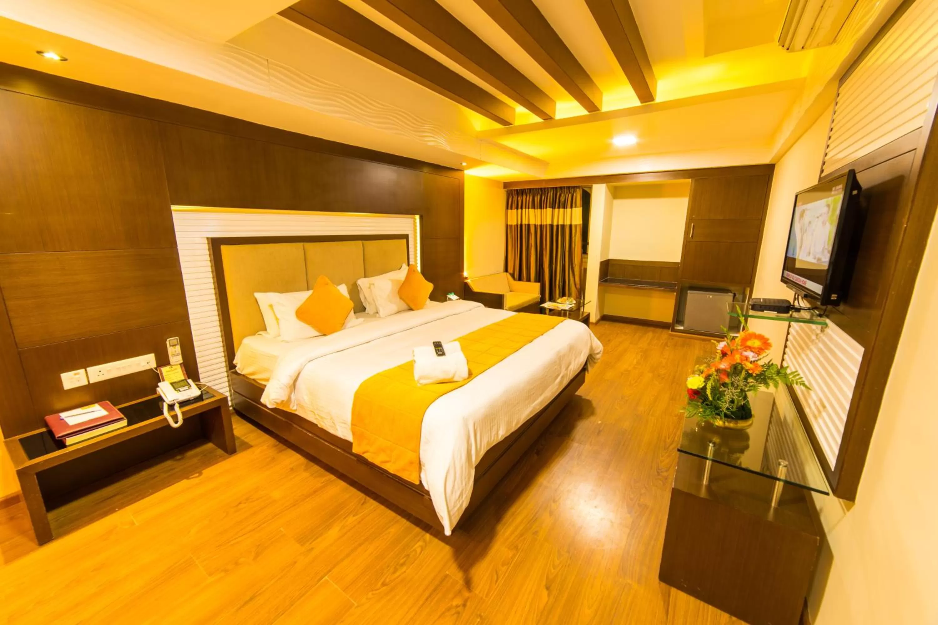 Bed in The Madurai Residency