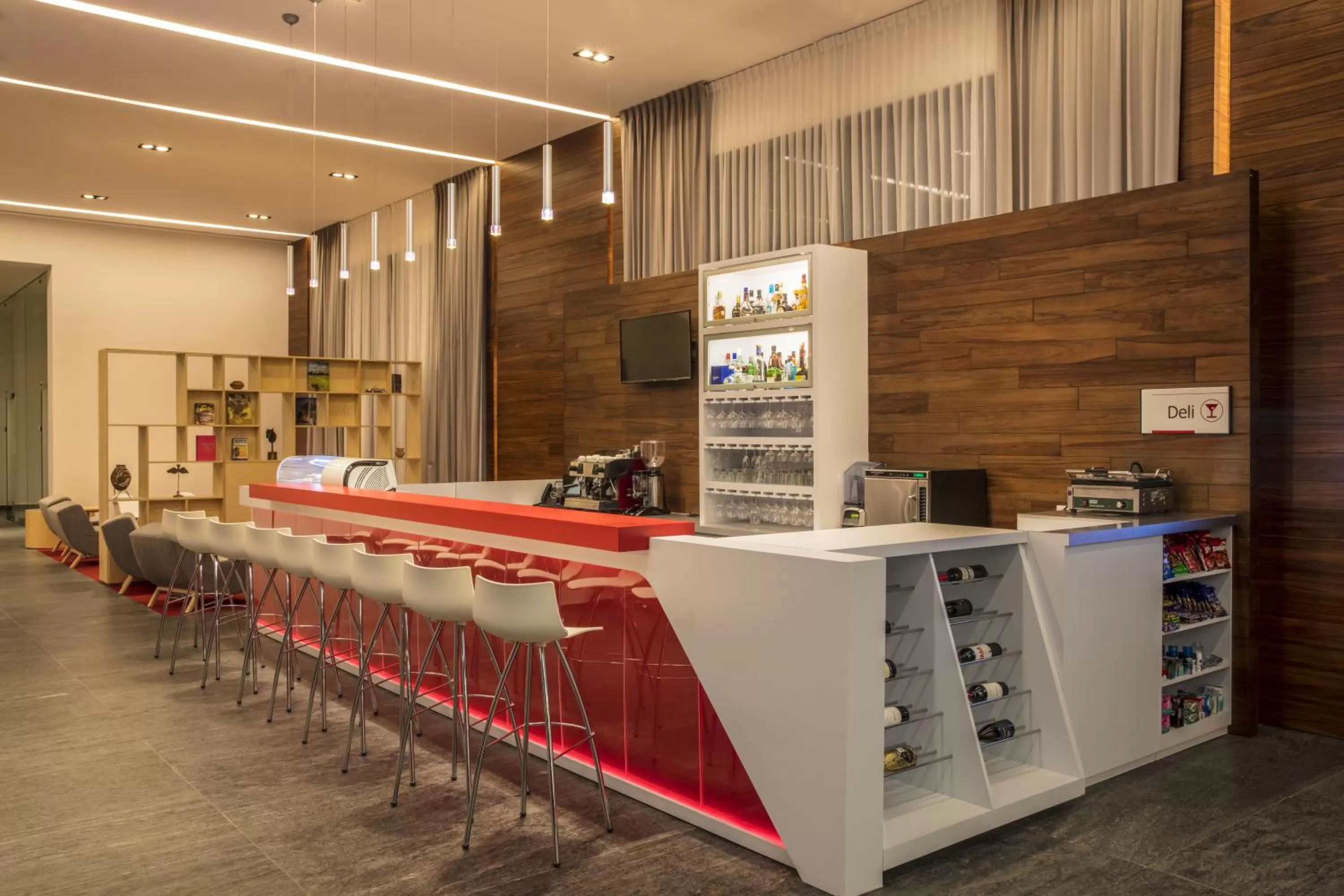 Lounge or bar in Fiesta Inn Chihuahua Fashion Mall