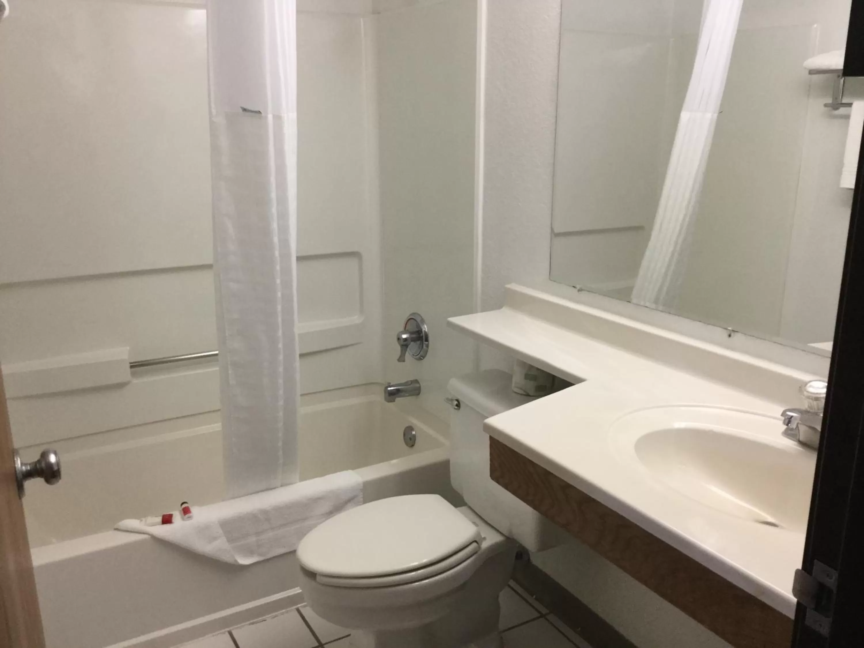 Shower in Super 8 by Wyndham New Stanton