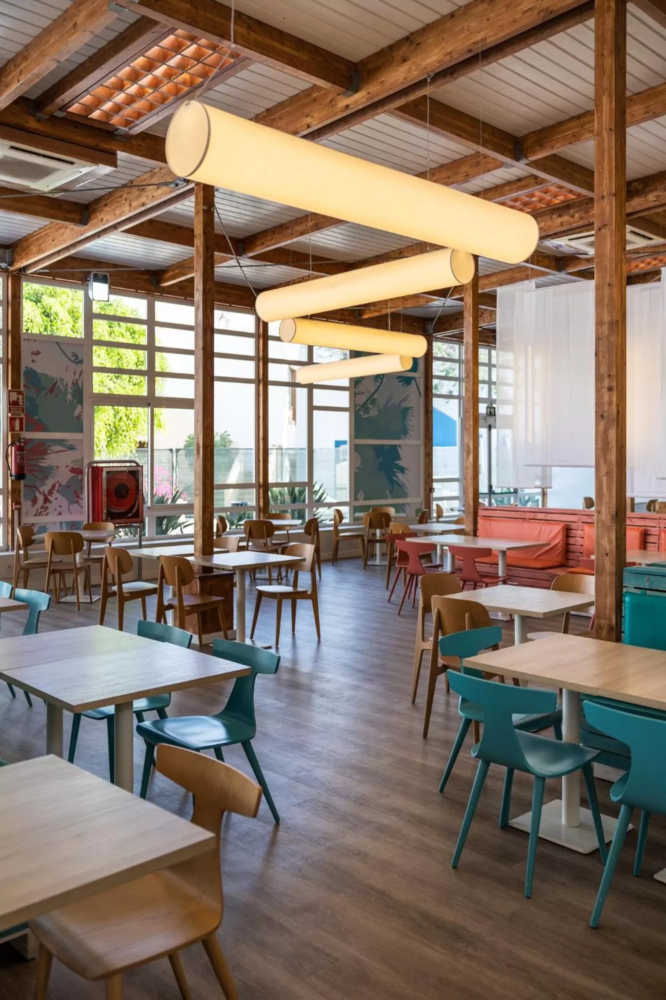 Restaurant/places to eat in Apartamentos LIVVO Morromar