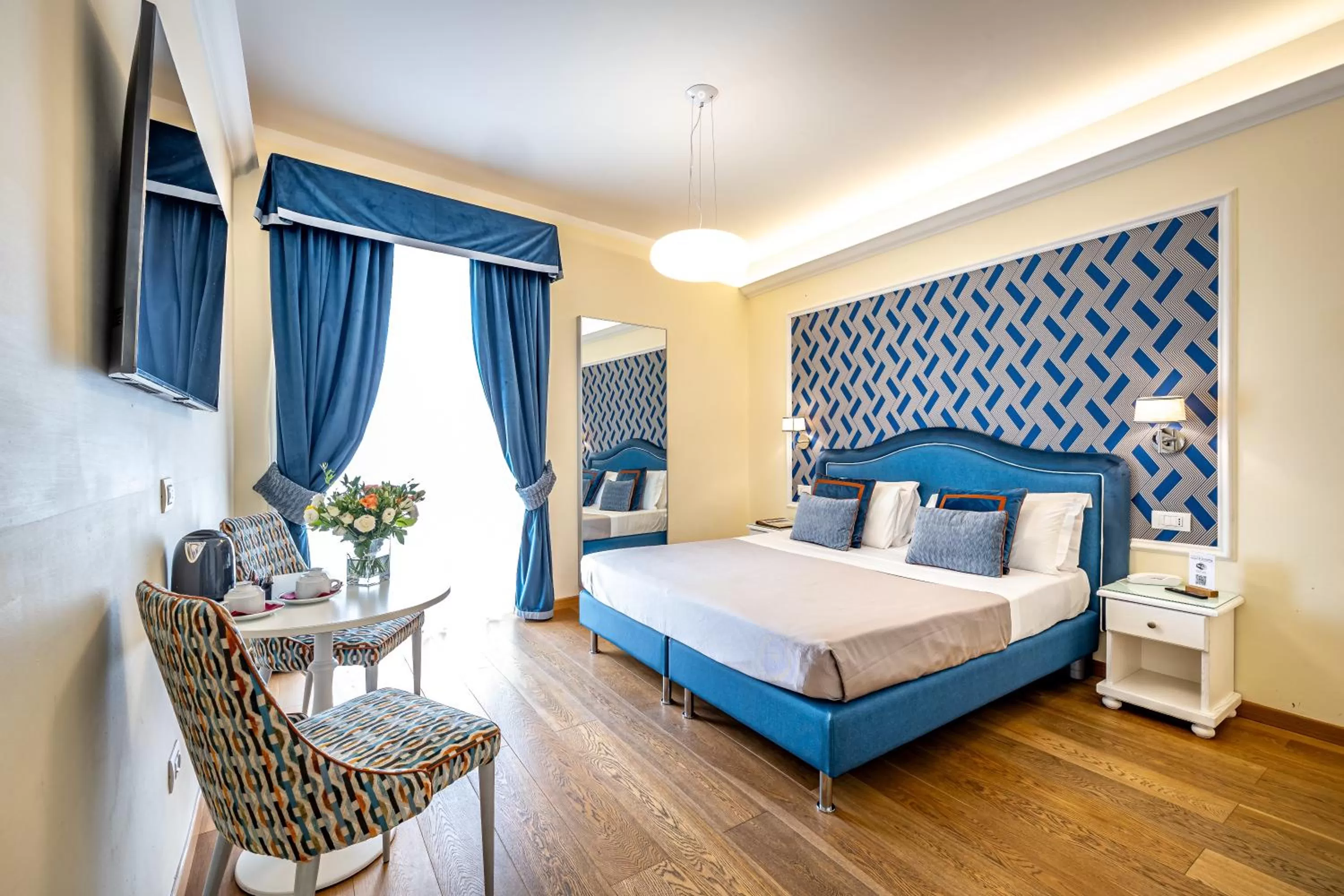 Bedroom, Bed in Hotel La Scaletta al Ponte Vecchio