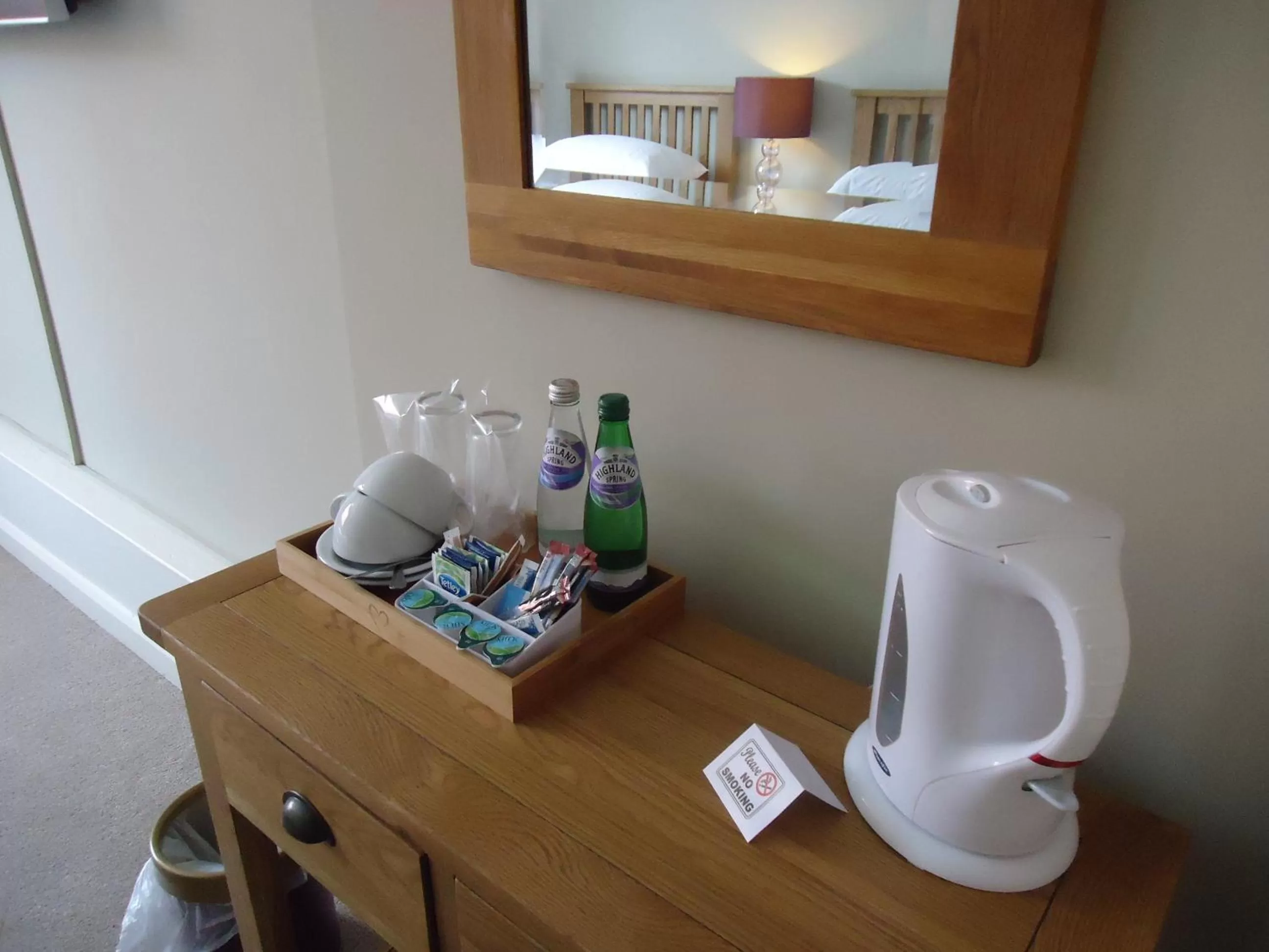 Coffee/tea facilities in Royal Oak Hotel