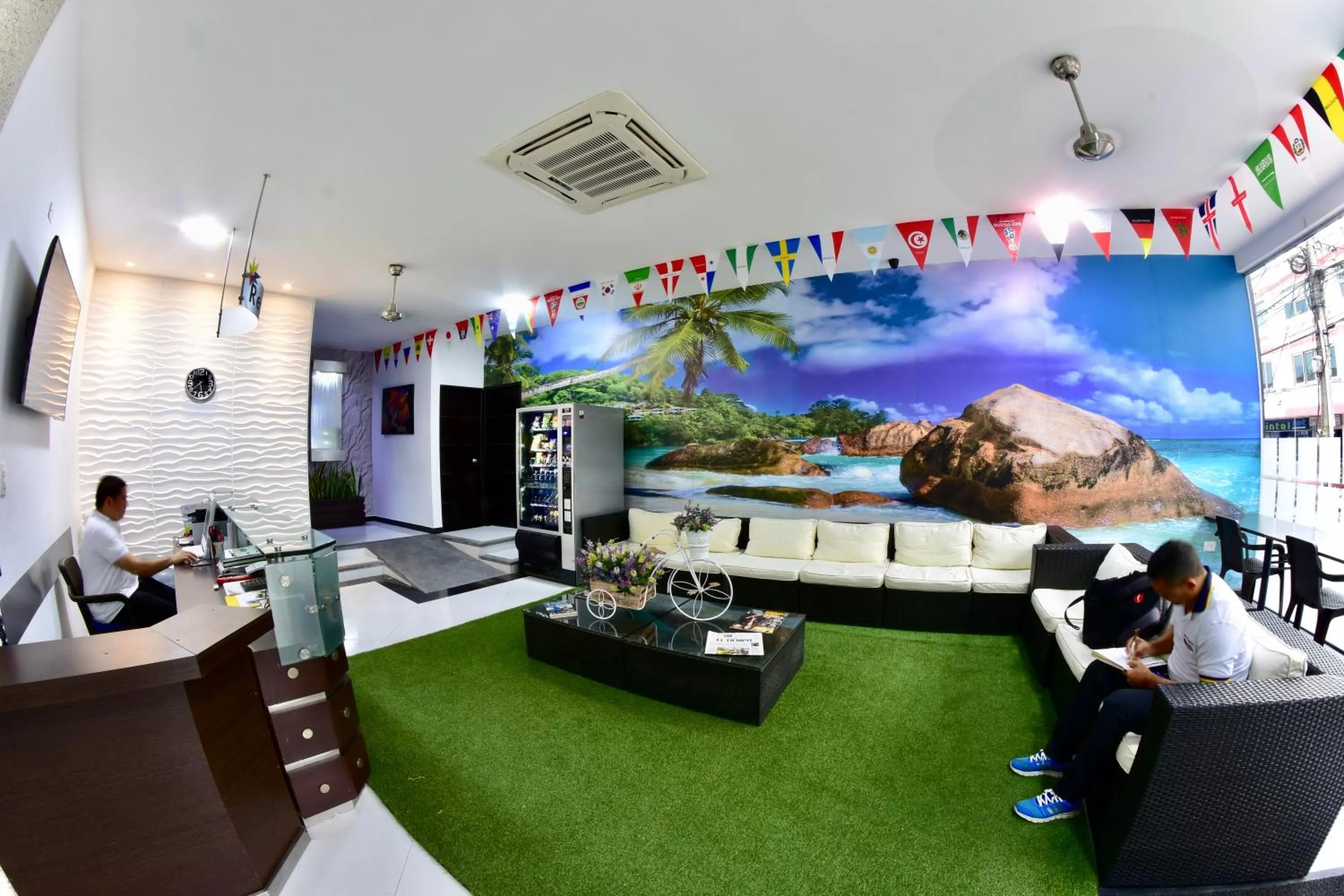 People in Hotel Florida Sincelejo