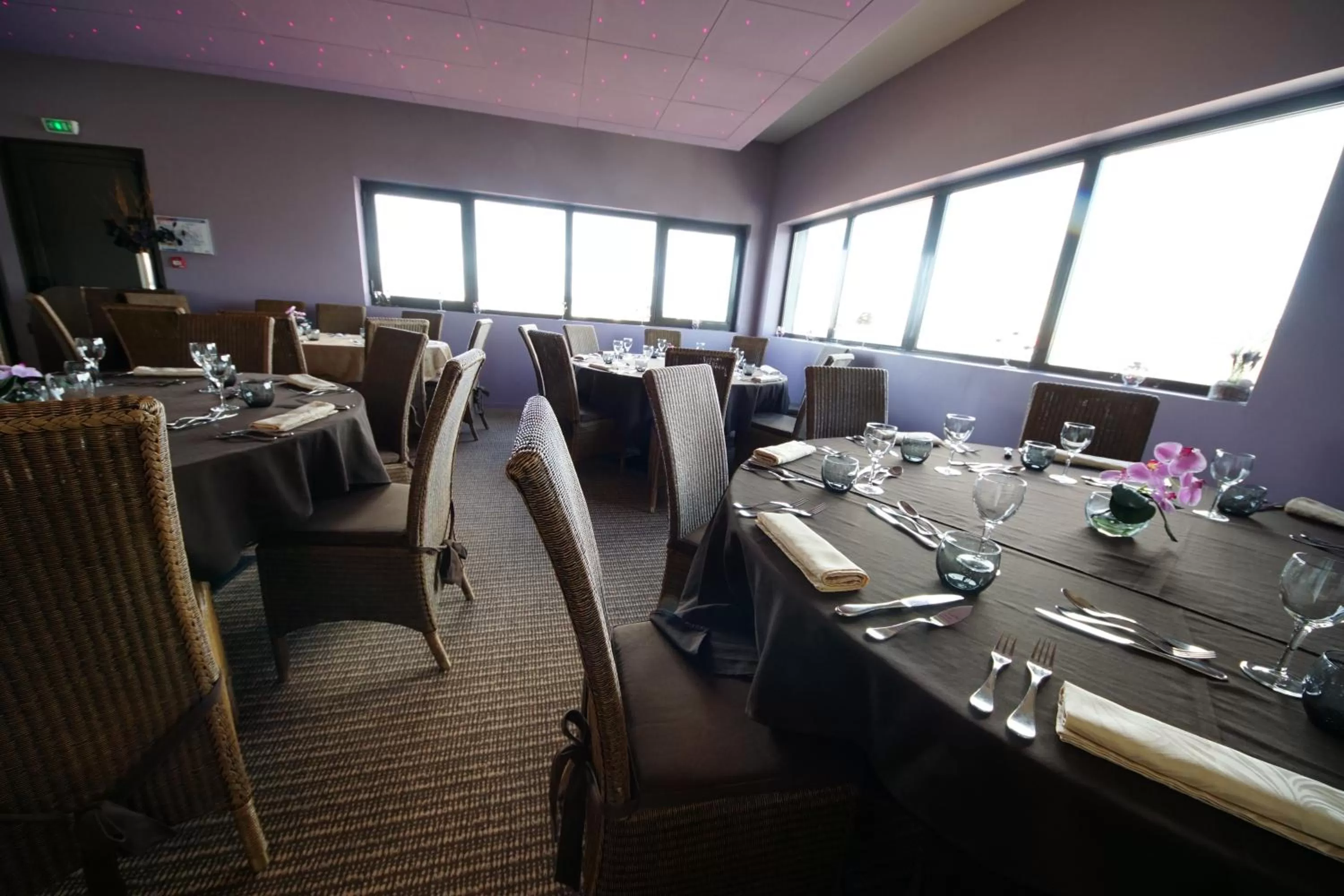 Business facilities in L'HÔTEL de CHARTRES