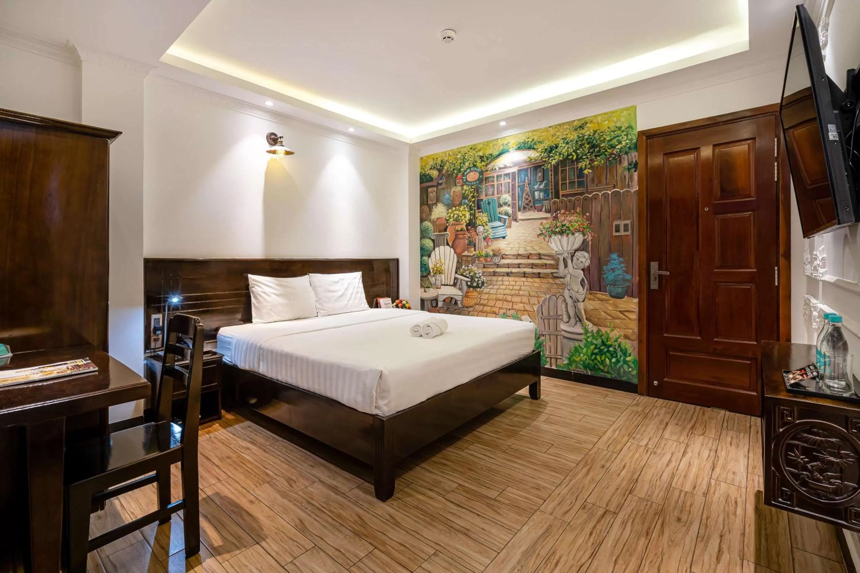 Bed in Lotus Laverne Hotel