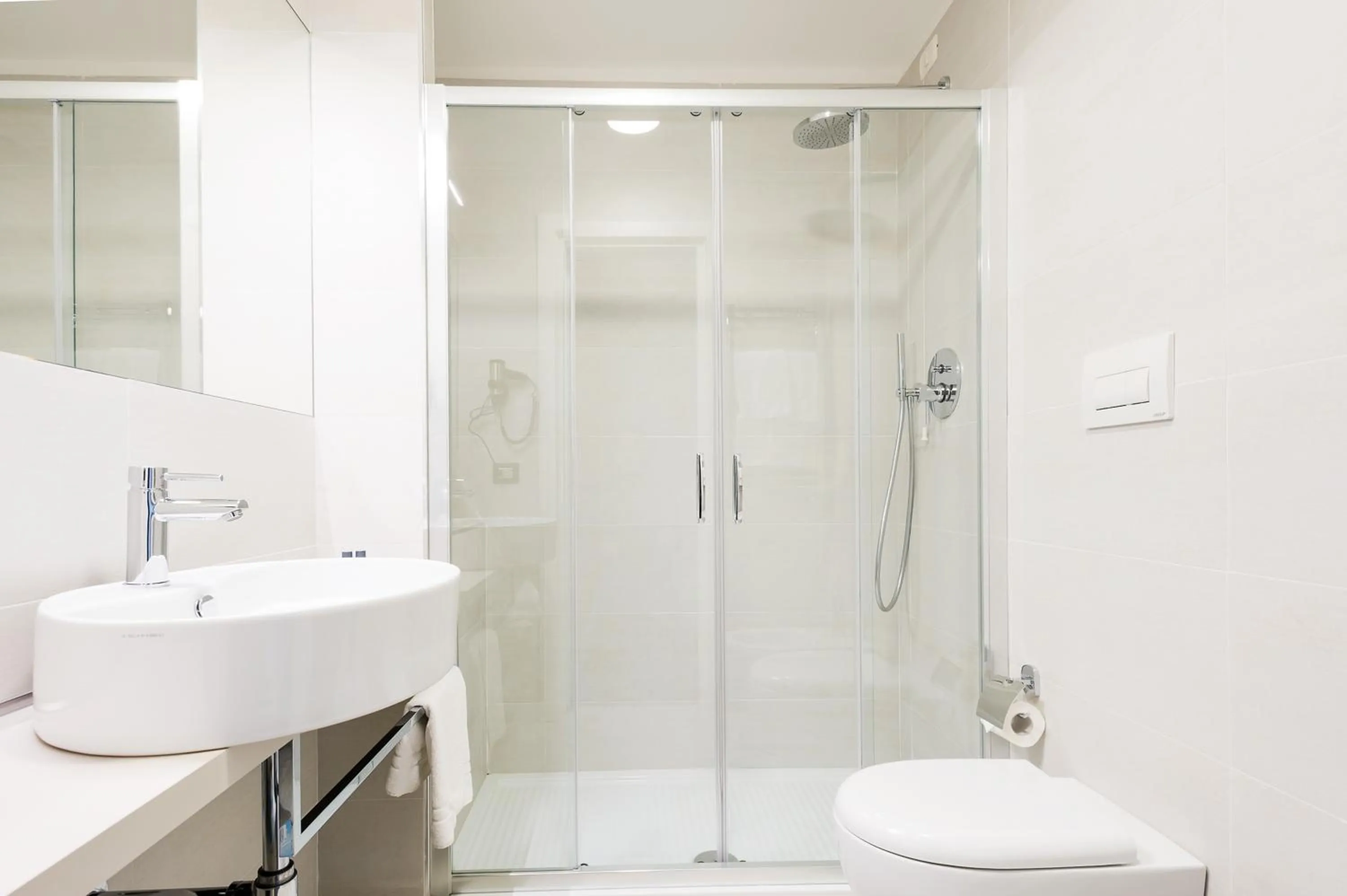 Shower in Hotel Garden Experience