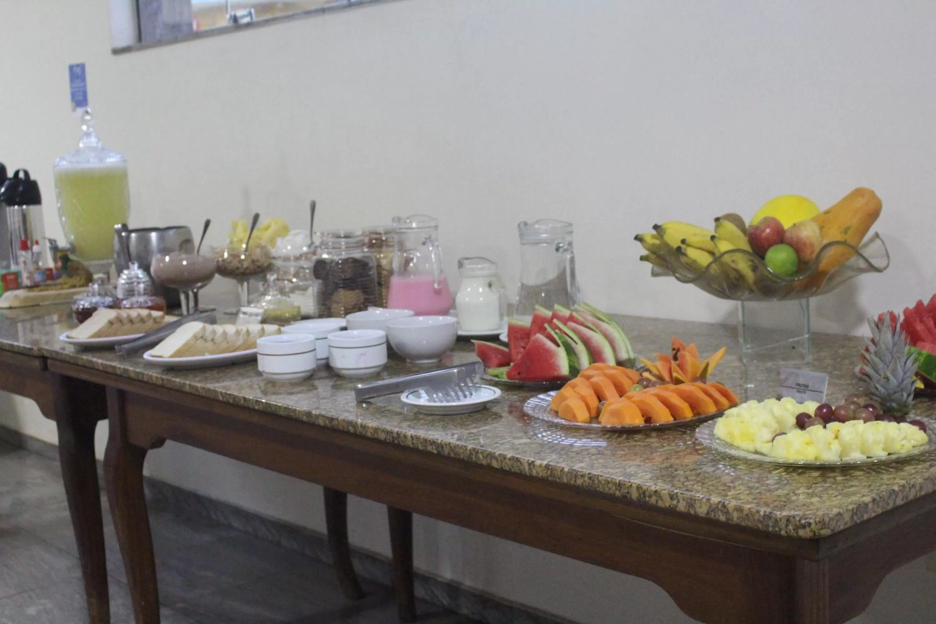 Continental breakfast, Breakfast in Hotel Oscar Econômico