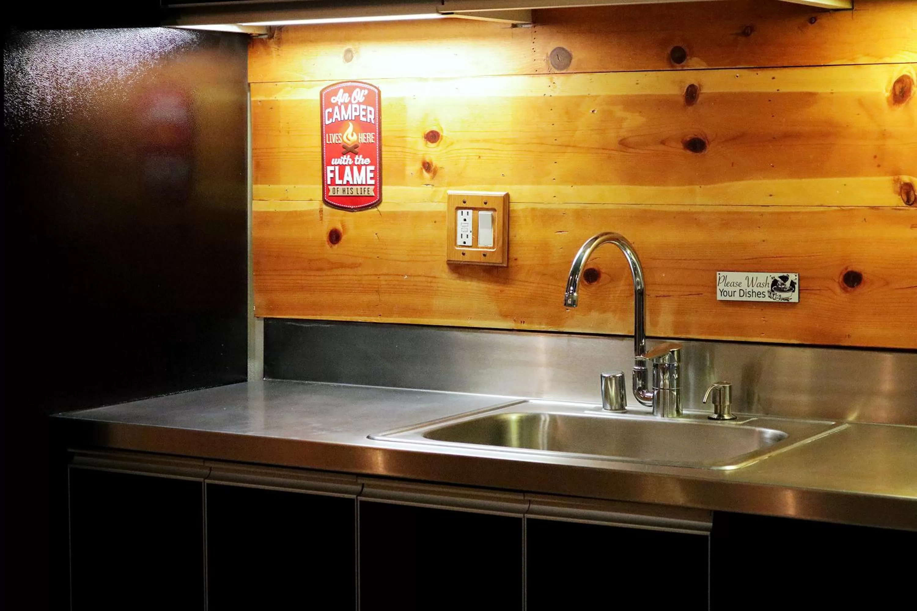 Kitchen or kitchenette in The Haas Suites