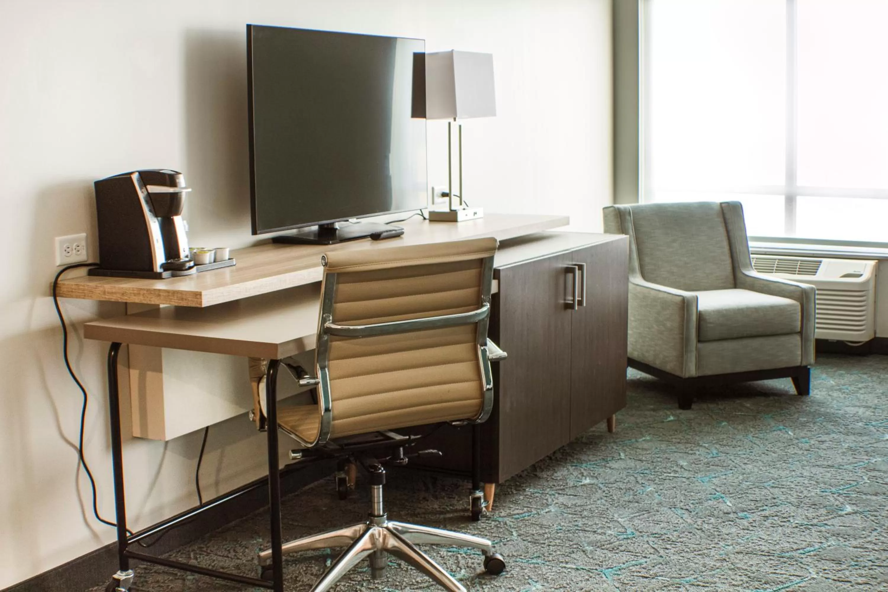 hair dresser in Holiday Inn Cookeville by IHG