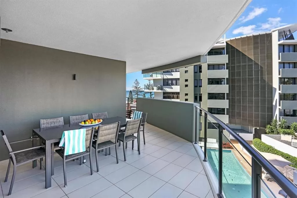 Balcony/Terrace in Ambience on Burleigh Beach