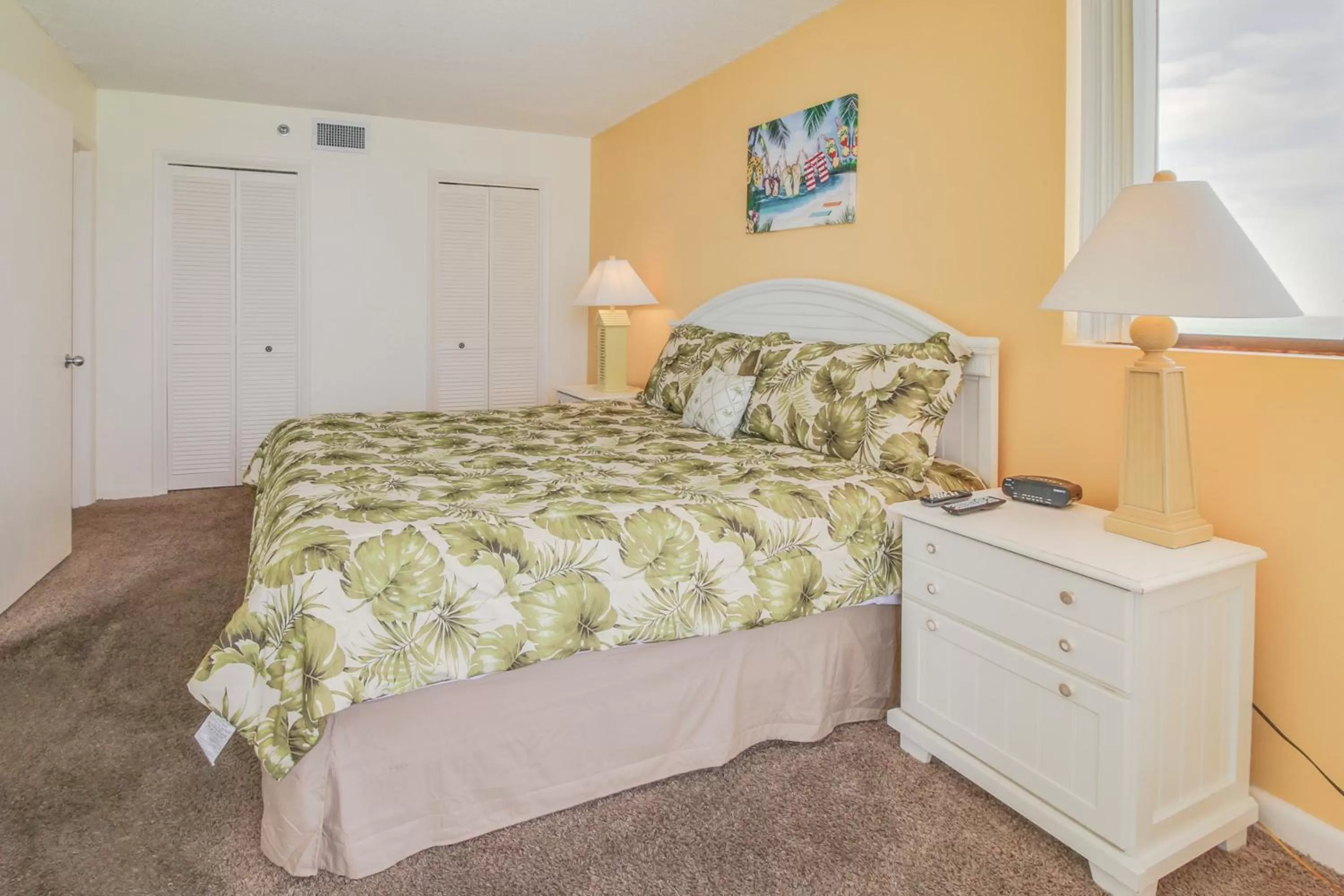 Bed in Sunbird #705W