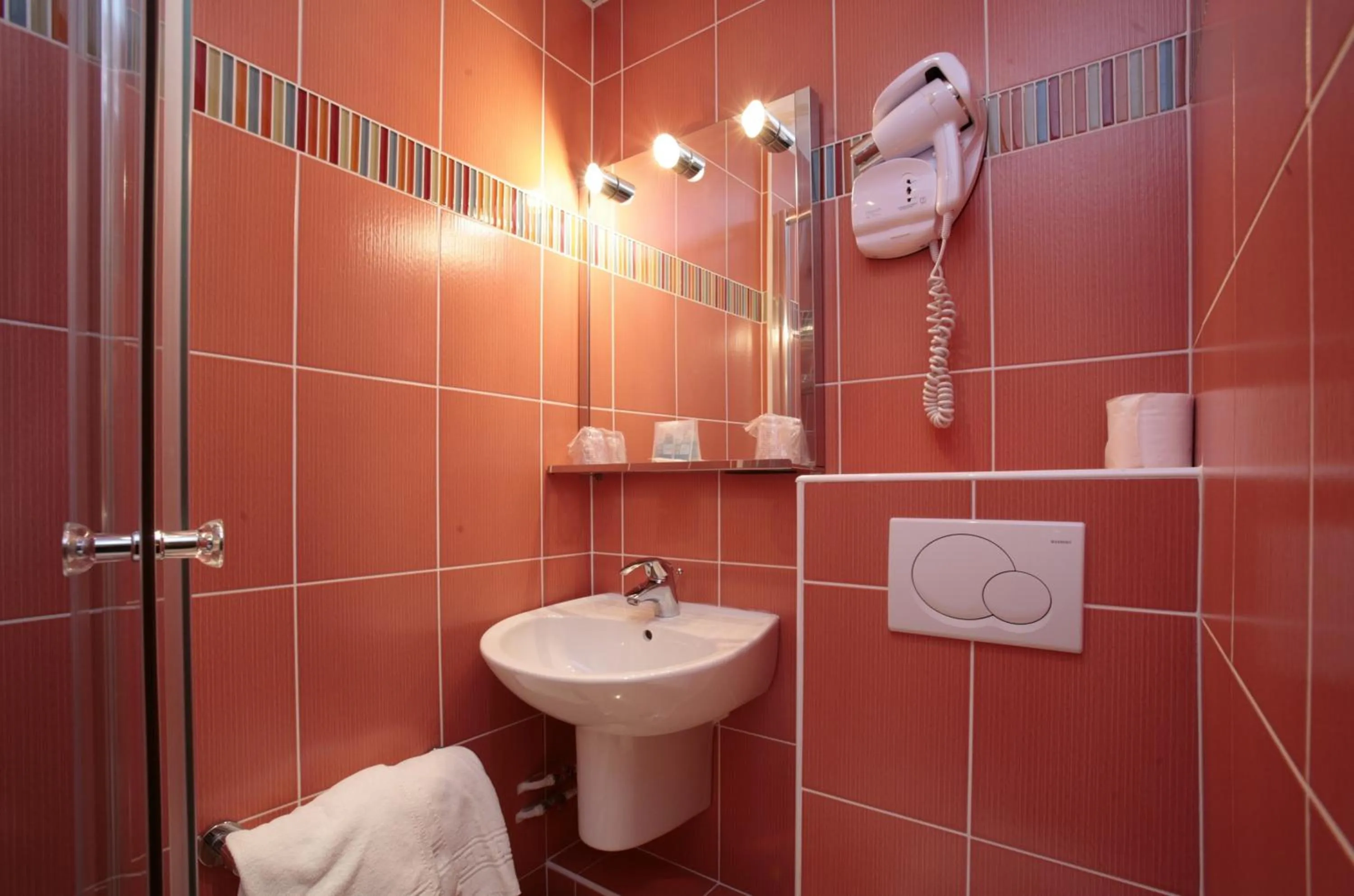 Bathroom in Hotel Charlemagne