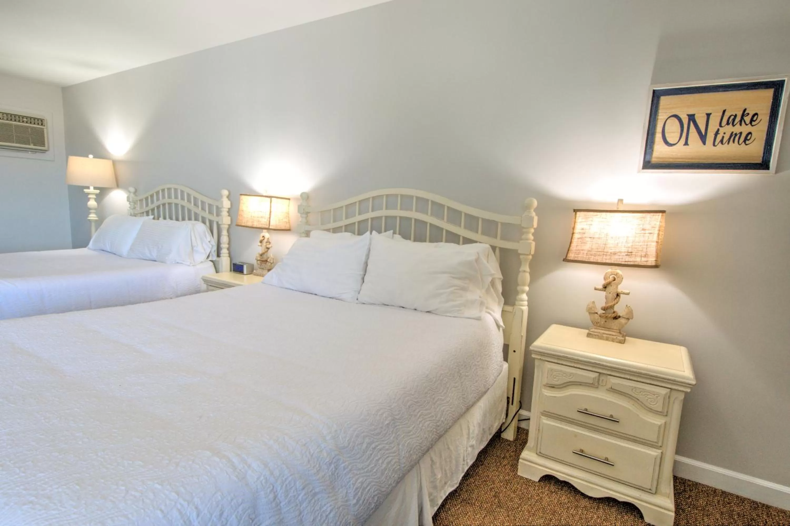 Bed in East Shore Lodging