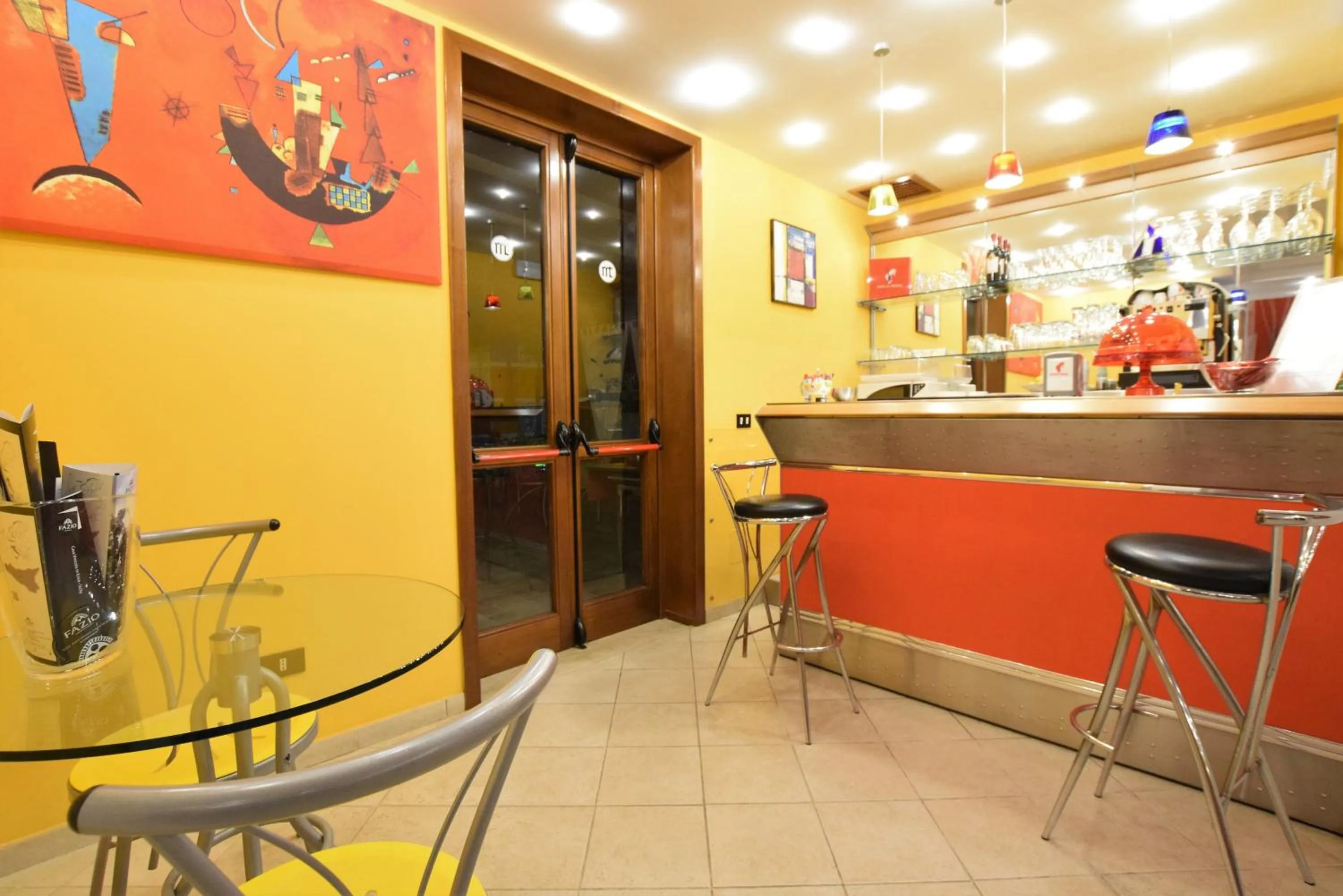 Lounge or bar in Hotel Iride by Marino Tourist