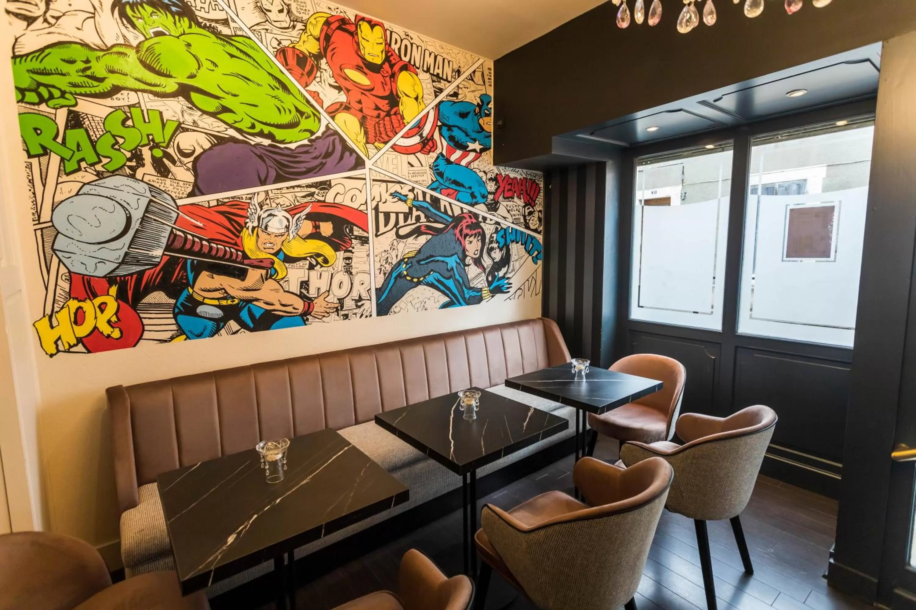 Lounge or bar in CÔTE GARONNE le BALCON DES DAMES -hôtel et restaurant- Tonneins Fauillet Marmande - vue panoramique bord de Garonne chambres climatisées